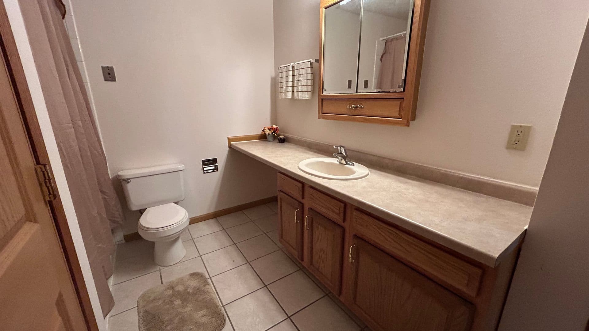 Fargo Apartment: 2542 Villa Dr S