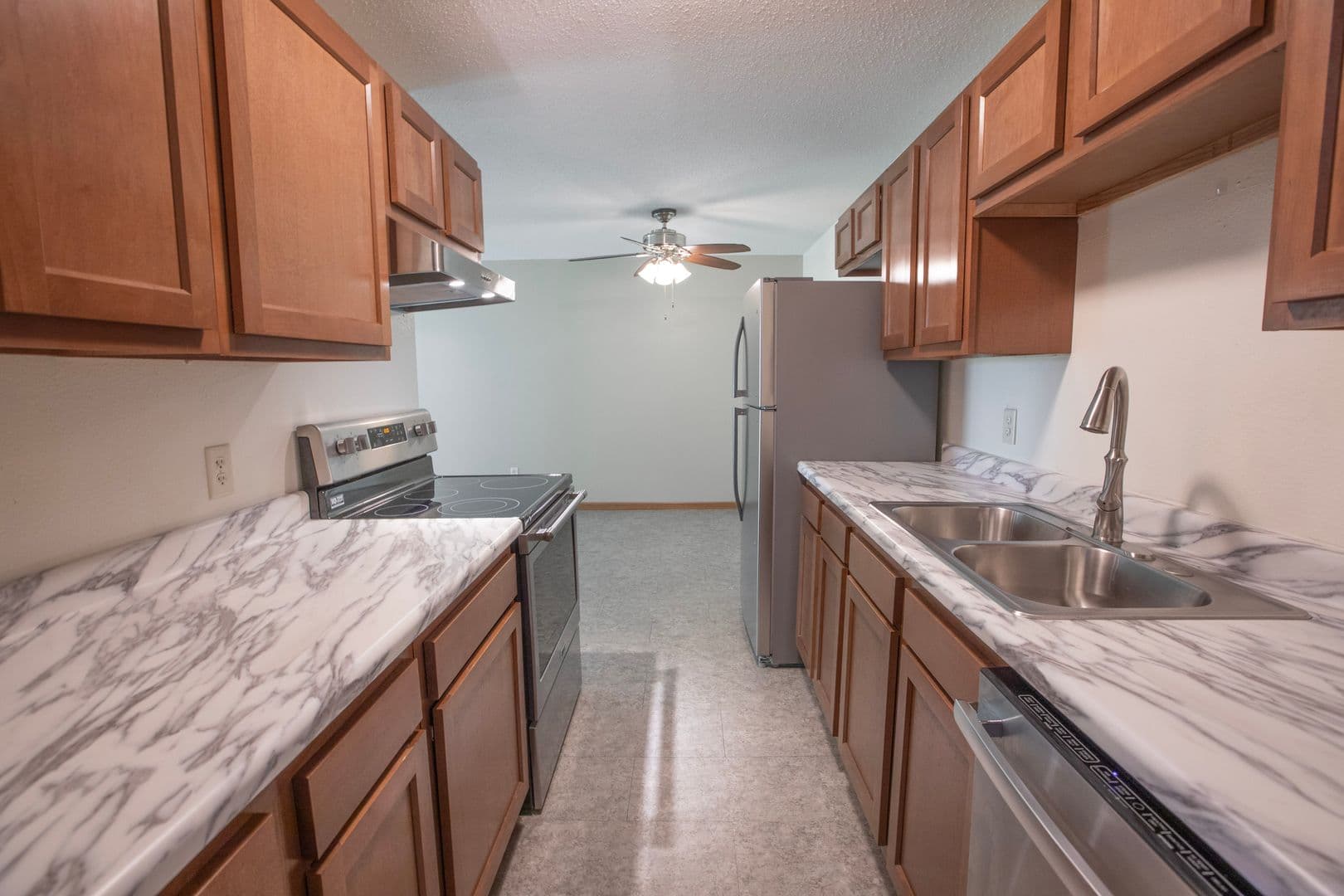 Duluth Apartment: 902-930 Partridge Street