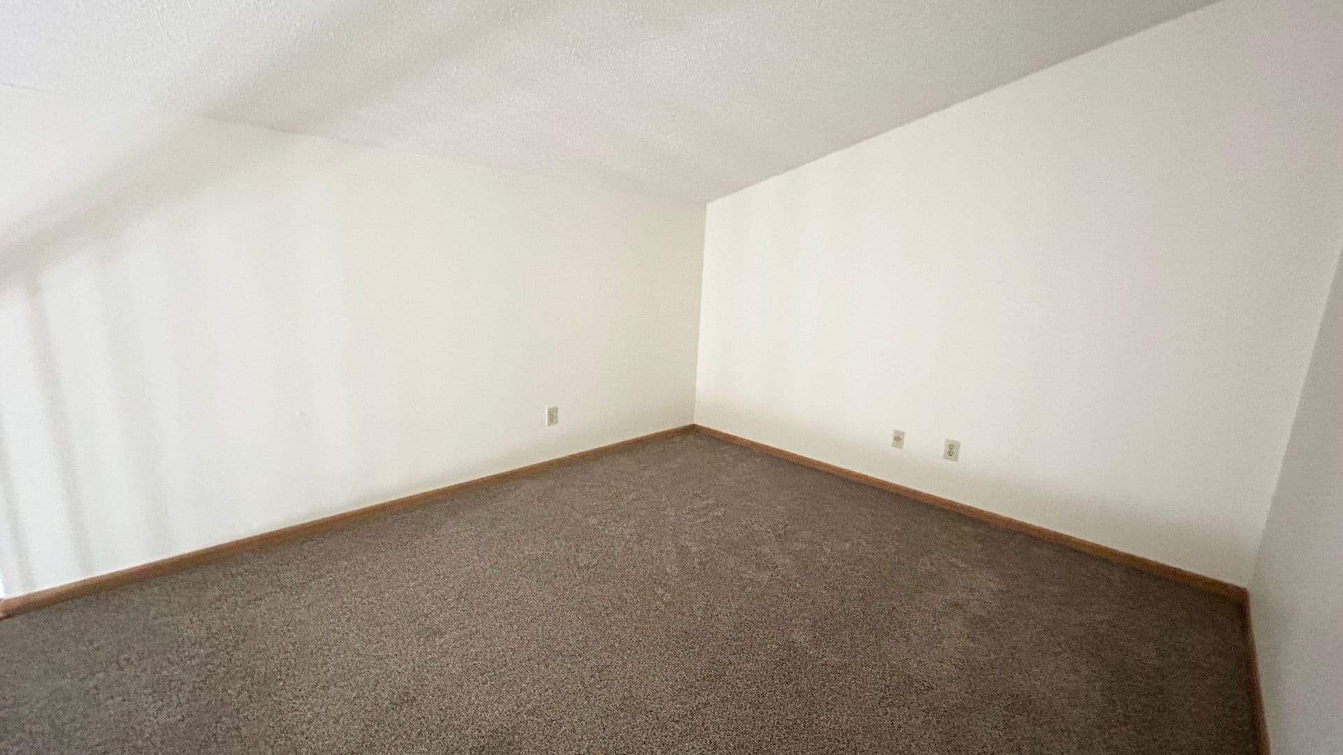 Fargo Apartment: 2542 Villa Dr S