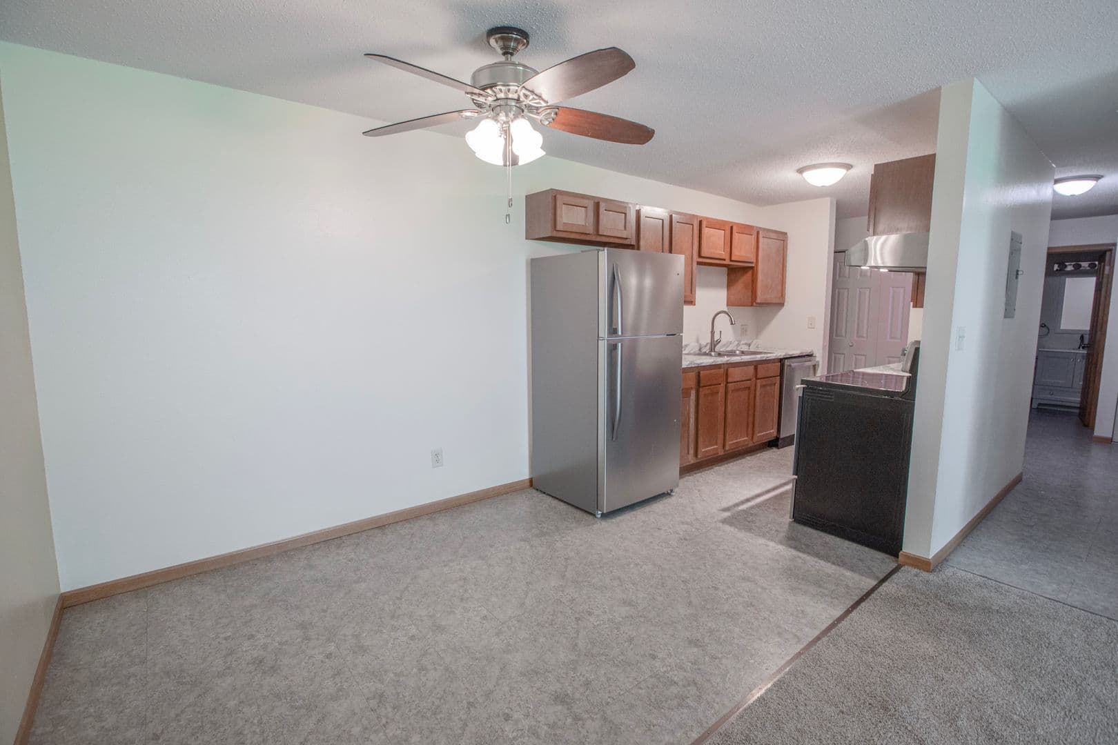 Duluth Apartment: 902-930 Partridge Street