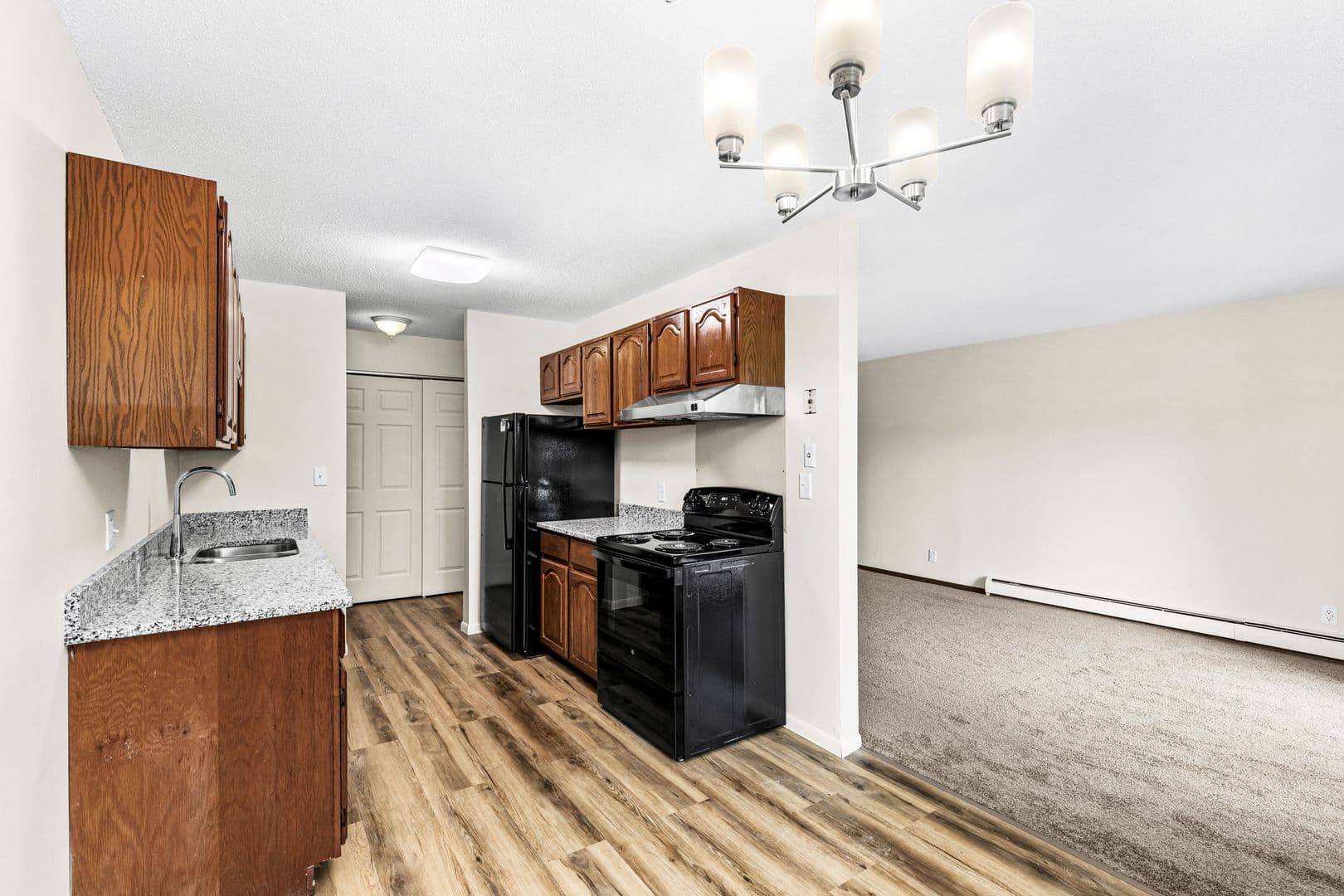 Duluth Apartment: 502 N. Oak Bend Dr