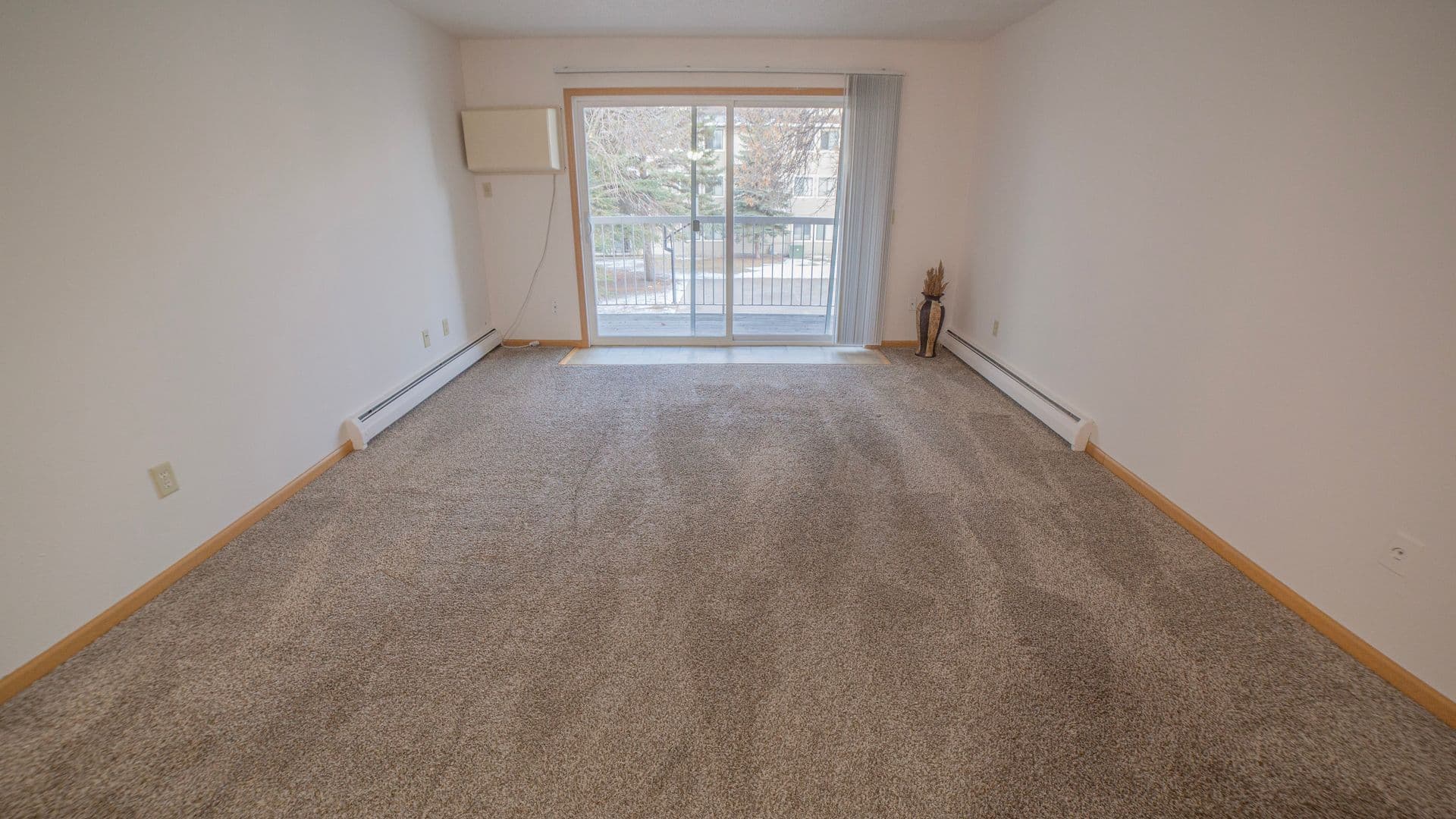 Fargo Apartment: 2542 Villa Dr S