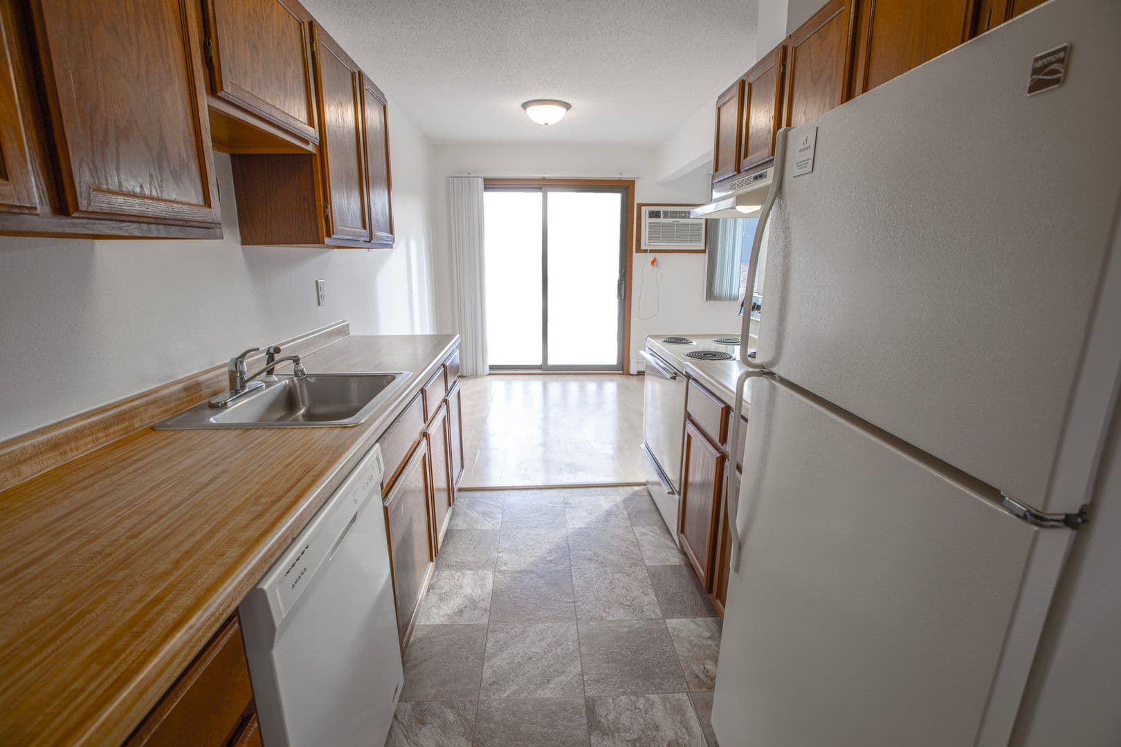 Northfield Apartment: 1401 Heritage Drive