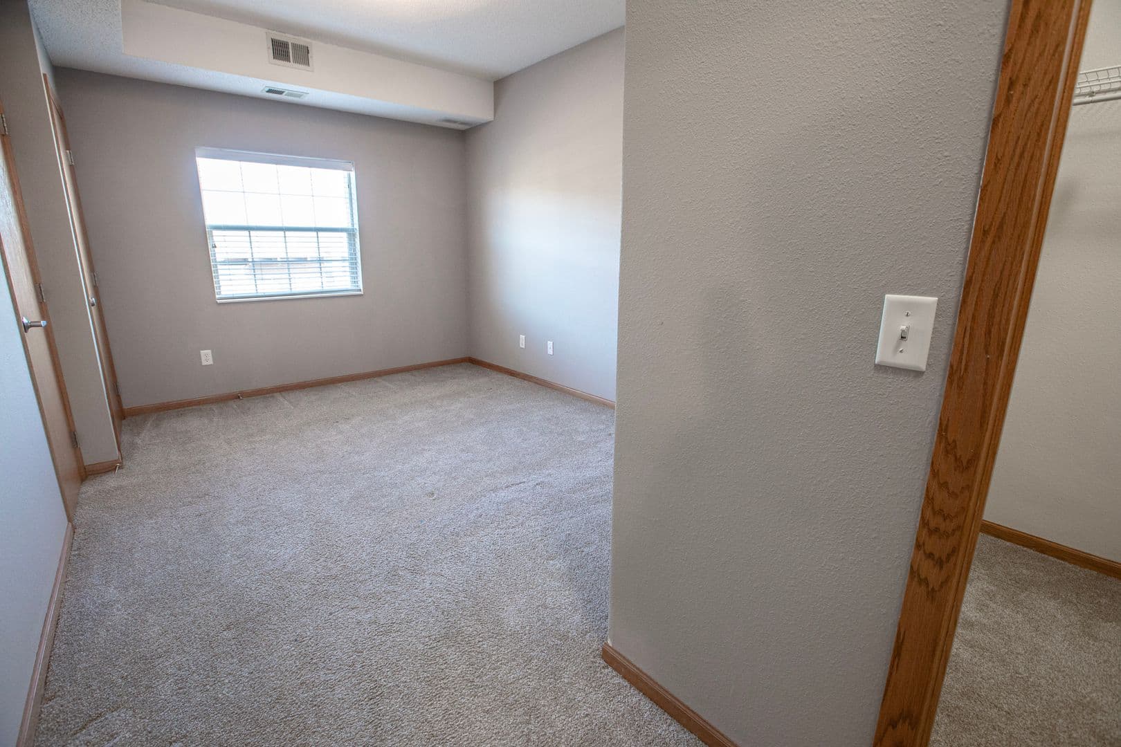 Elk River Apartment: 633 Main Street NW