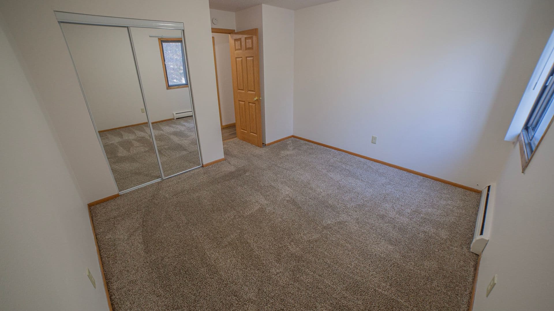 Fargo Apartment: 2542 Villa Dr S