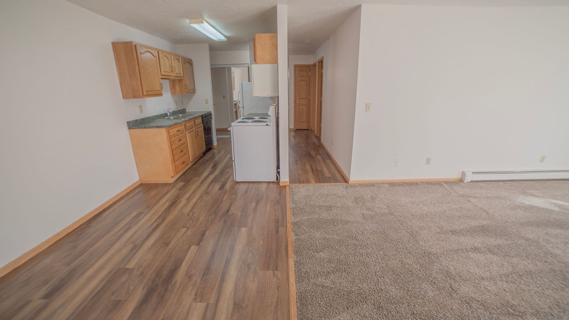 Fargo Apartment: 1342-1350 N. Broadway