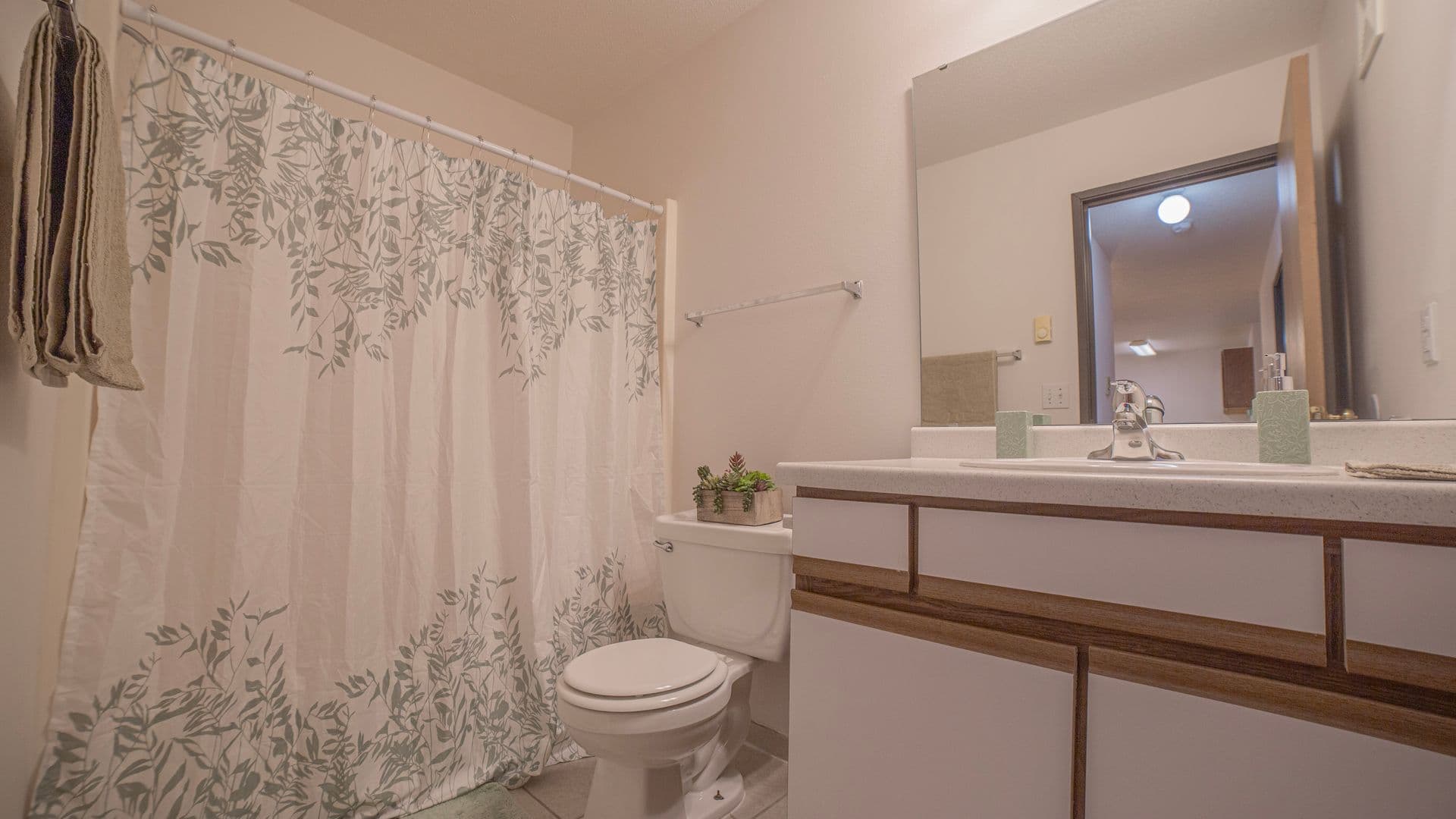Fargo Apartment: 1710-1730 49th St S