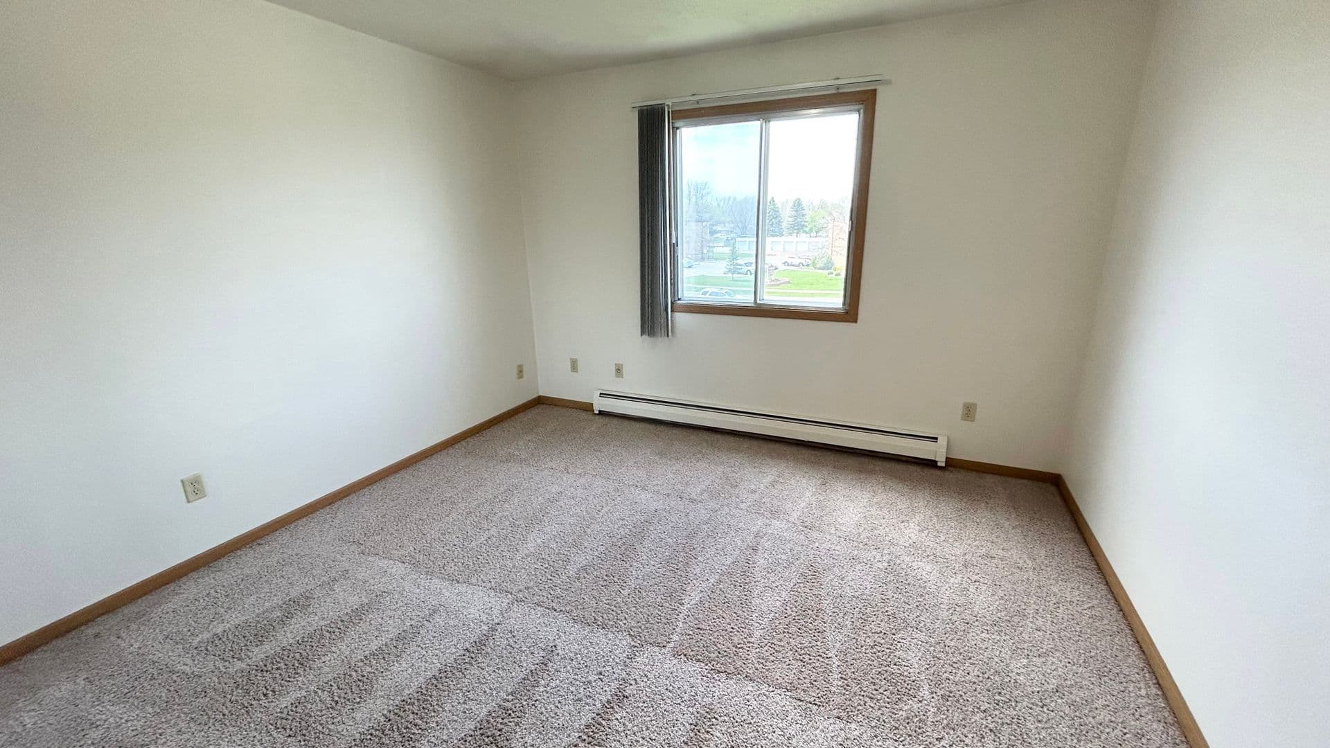 Fargo Apartment: 2542 Villa Dr S