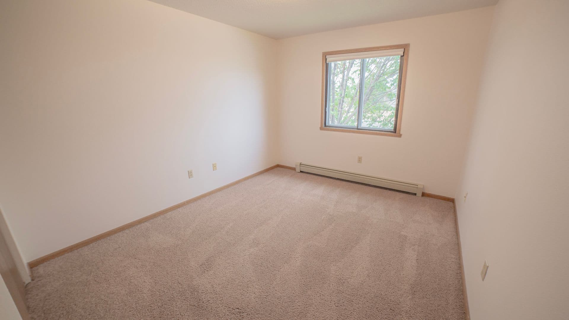 Fargo Apartment: 3100-3120 33rd St S