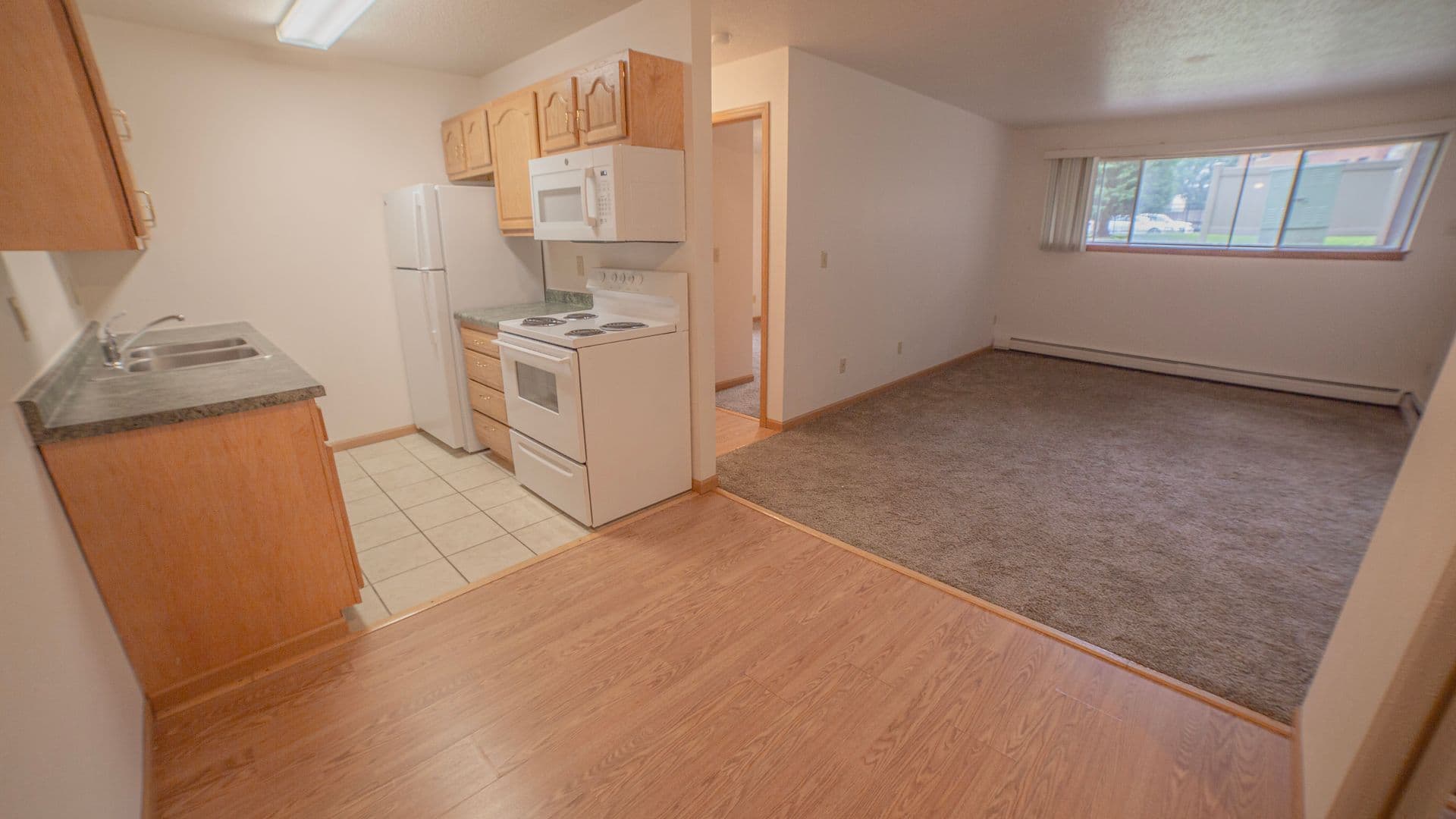 Fargo Apartment: 1342-1350 N. Broadway