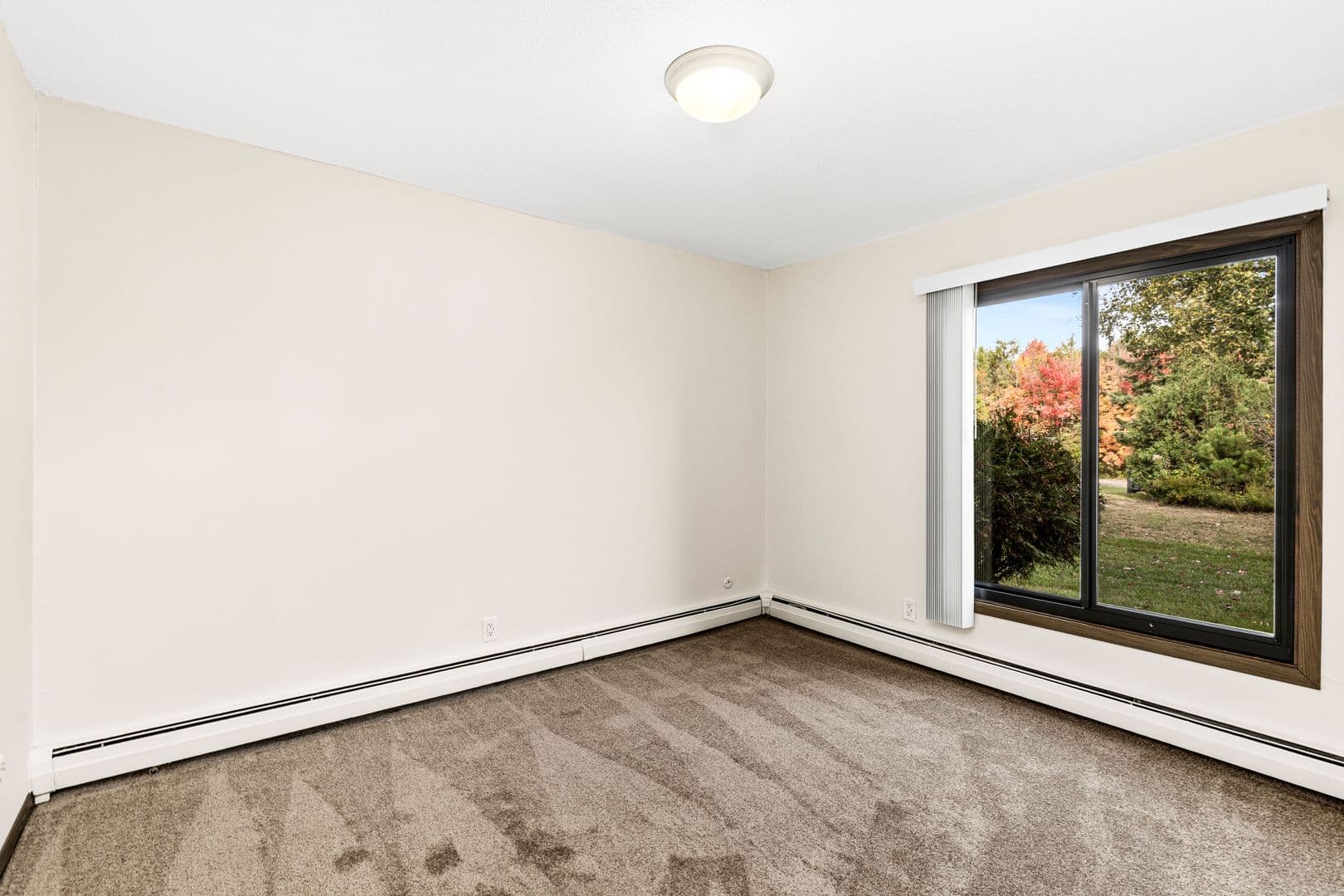Duluth Apartment: 502 N. Oak Bend Dr