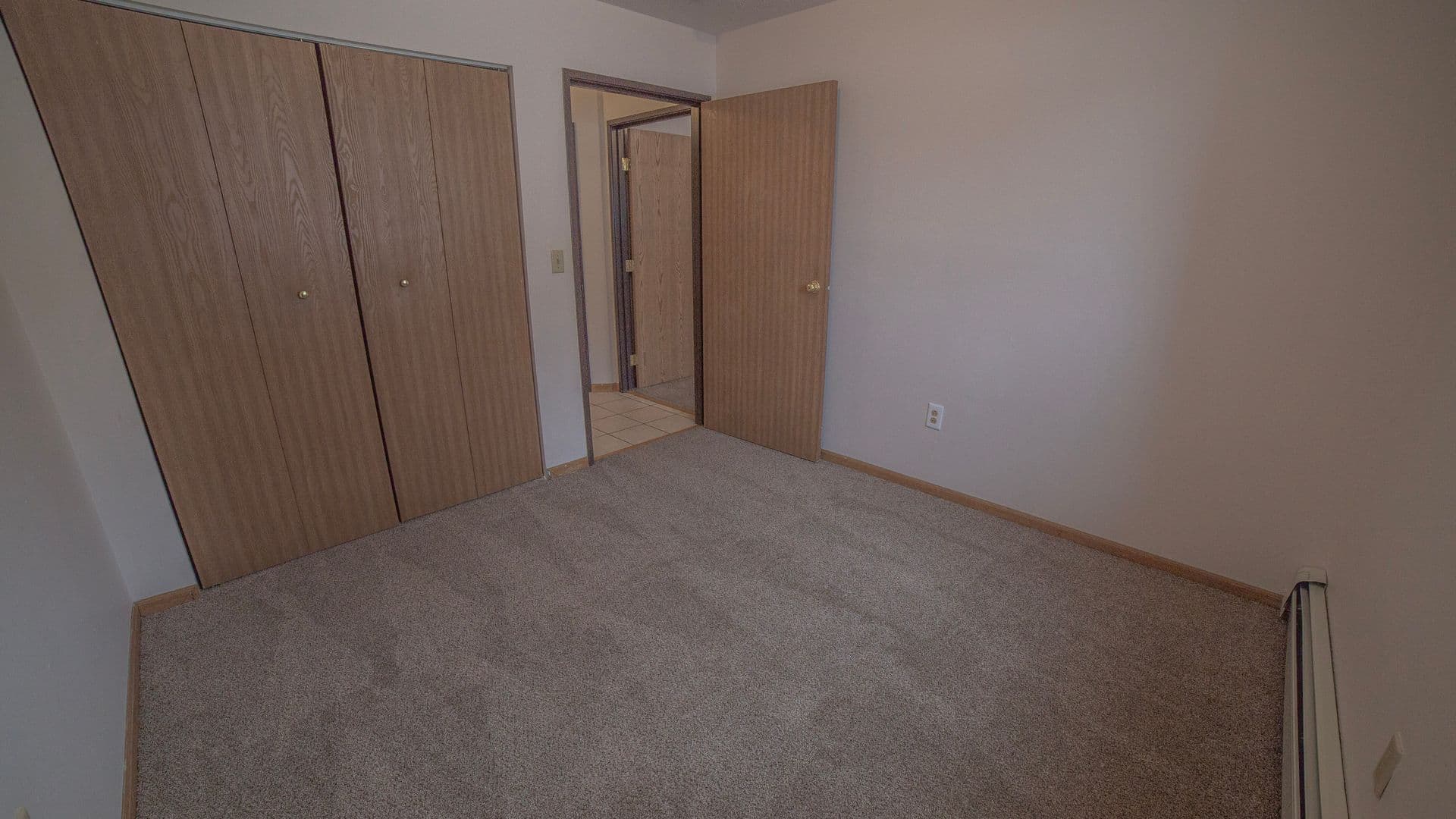 Fargo Apartment: 3100-3120 33rd St S