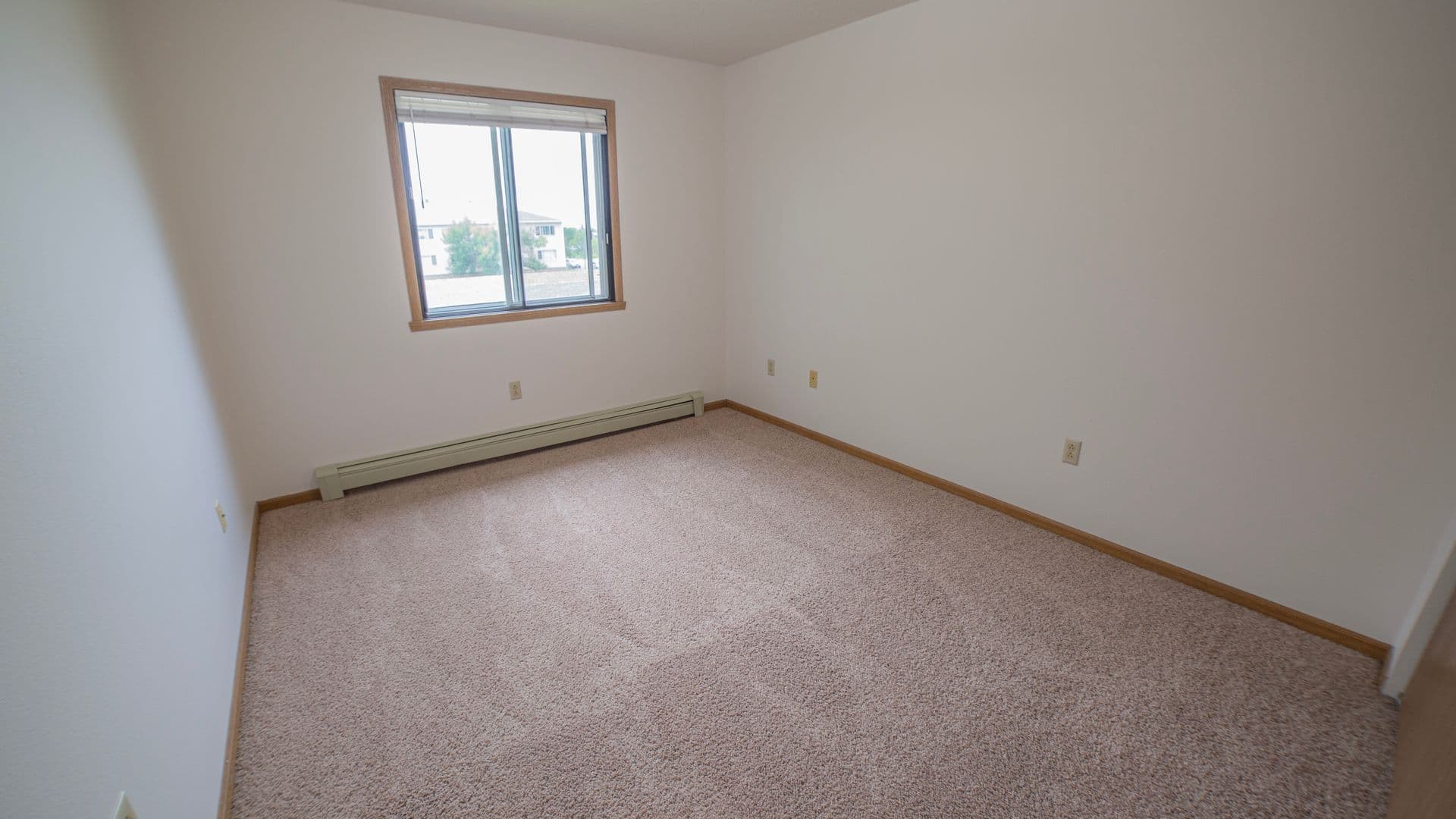 Fargo Apartment: 3100-3120 33rd St S
