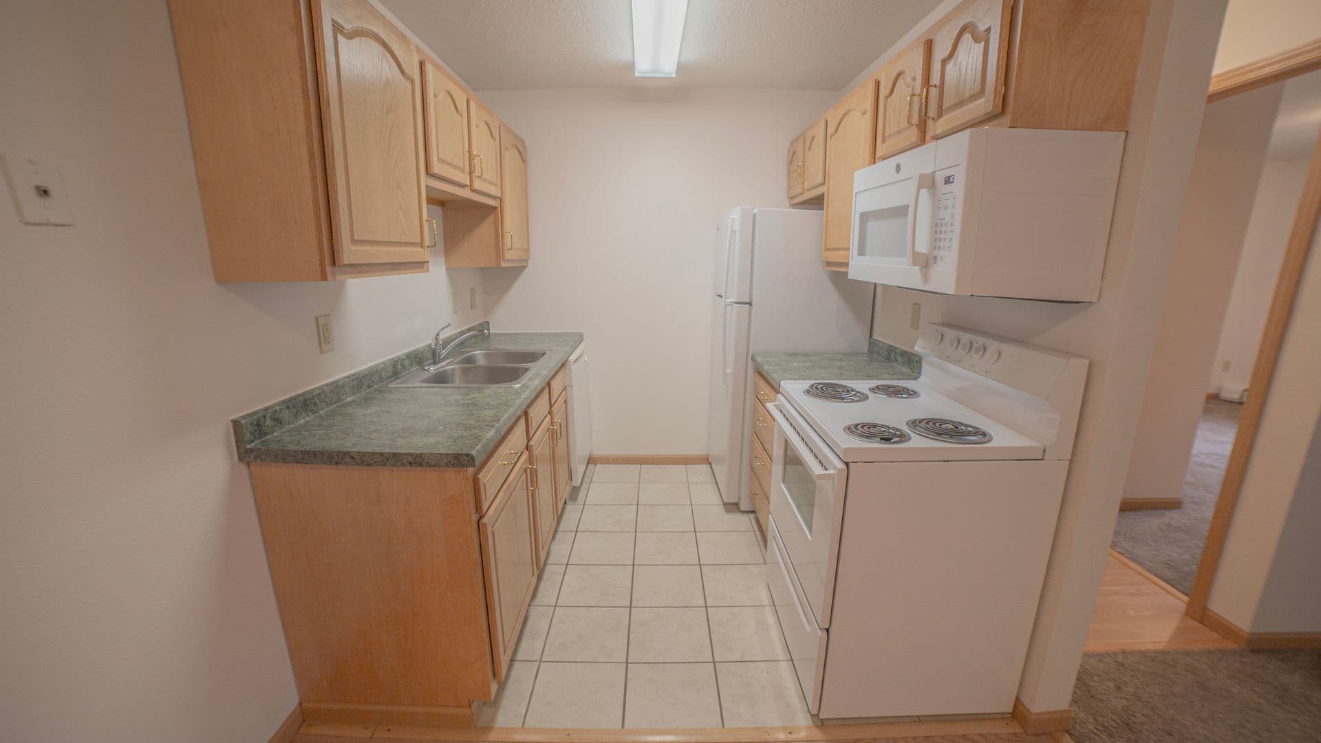 Fargo Apartment: 1342-1350 N. Broadway