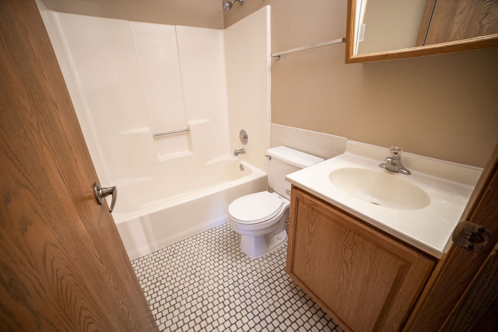 Northfield Apartment: 1401 Heritage Drive