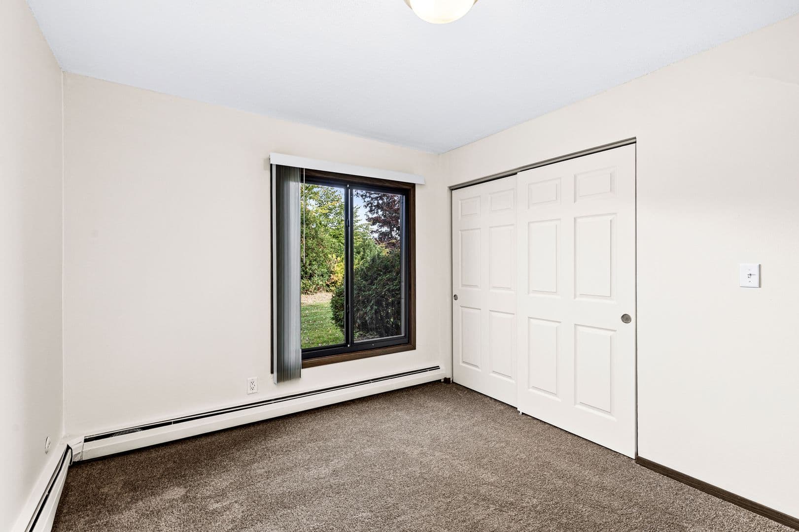 Duluth Apartment: 502 N. Oak Bend Dr
