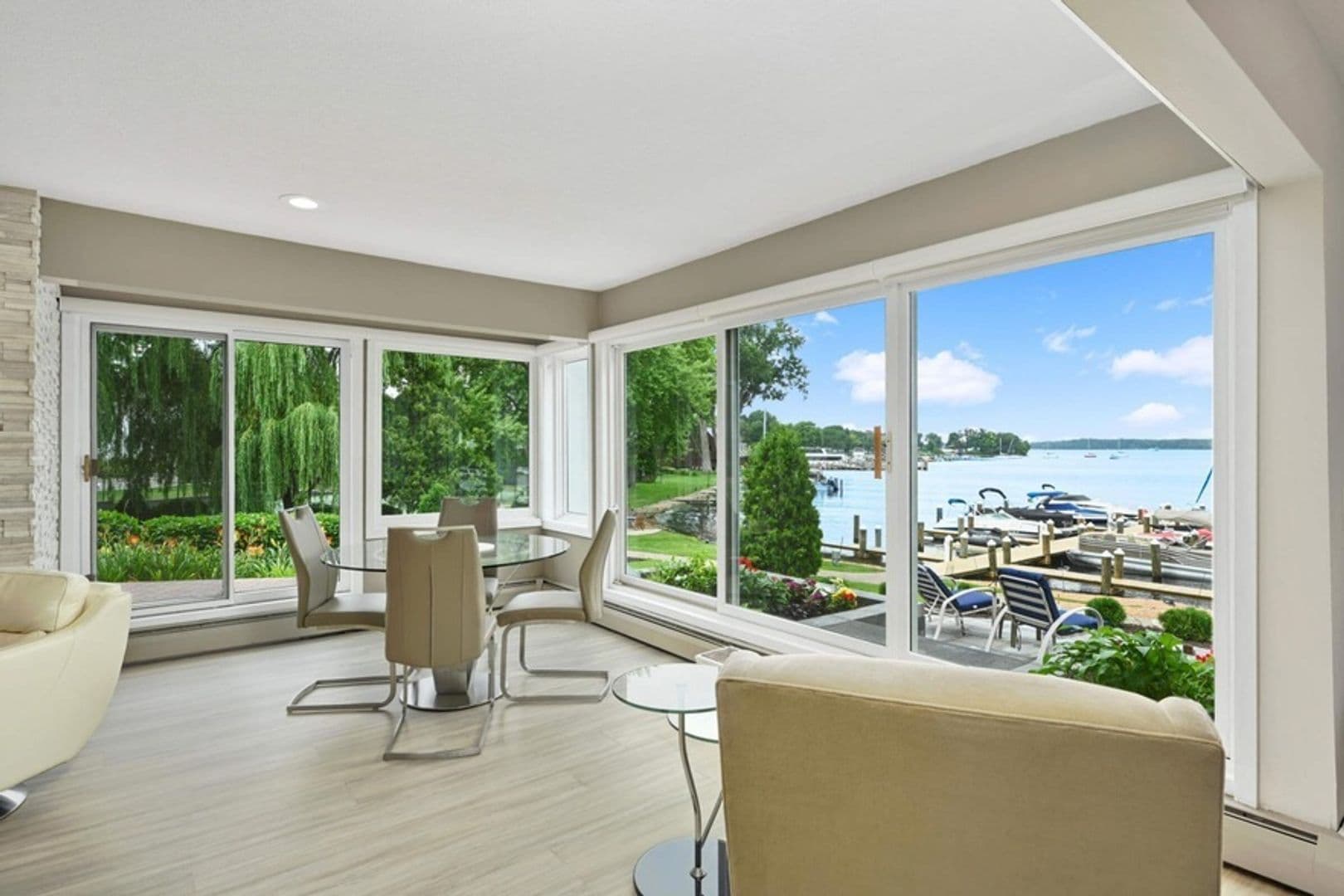 Excelsior Apartment: 603 Lake St