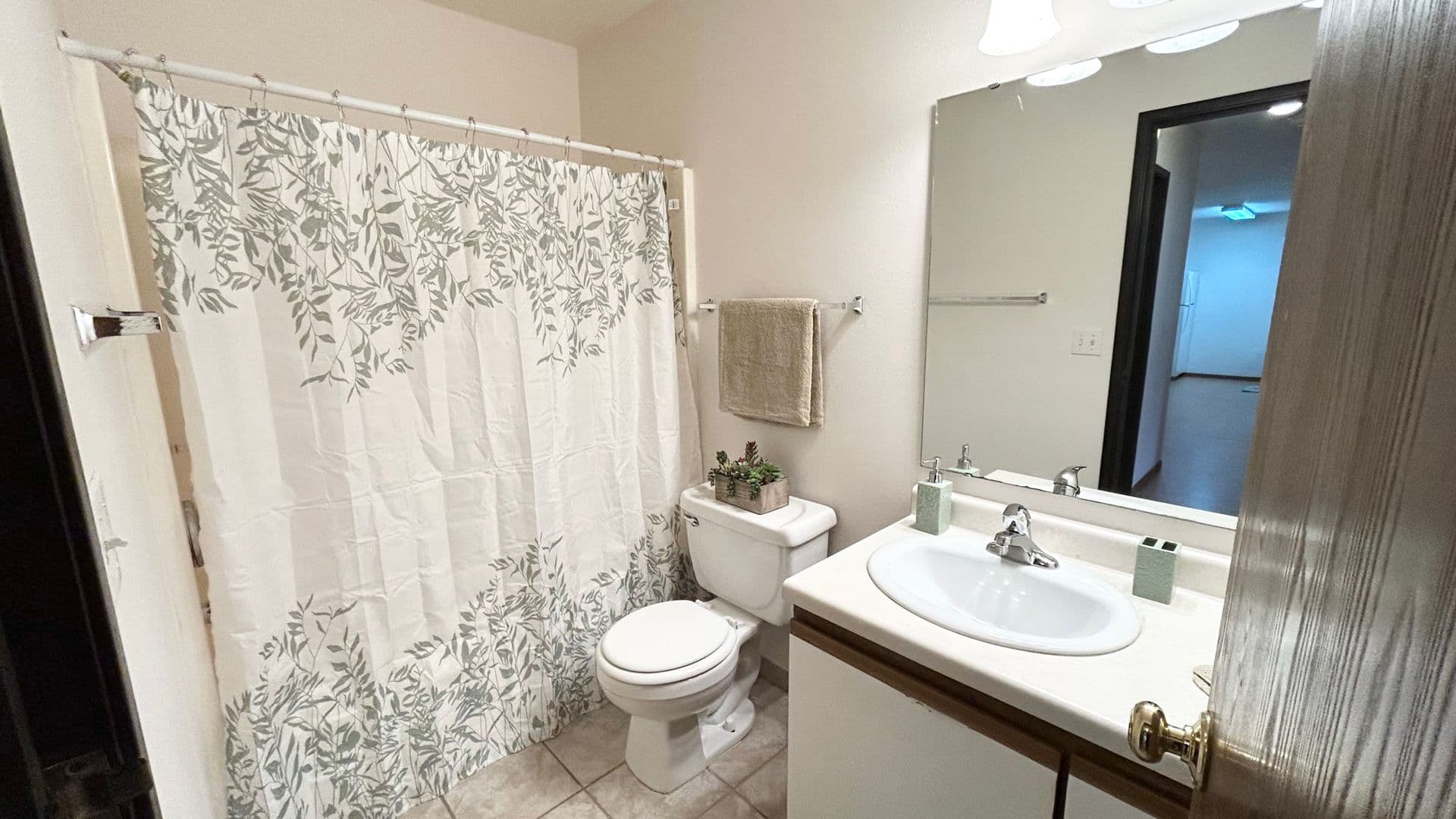 Fargo Apartment: 1414 35th Street South