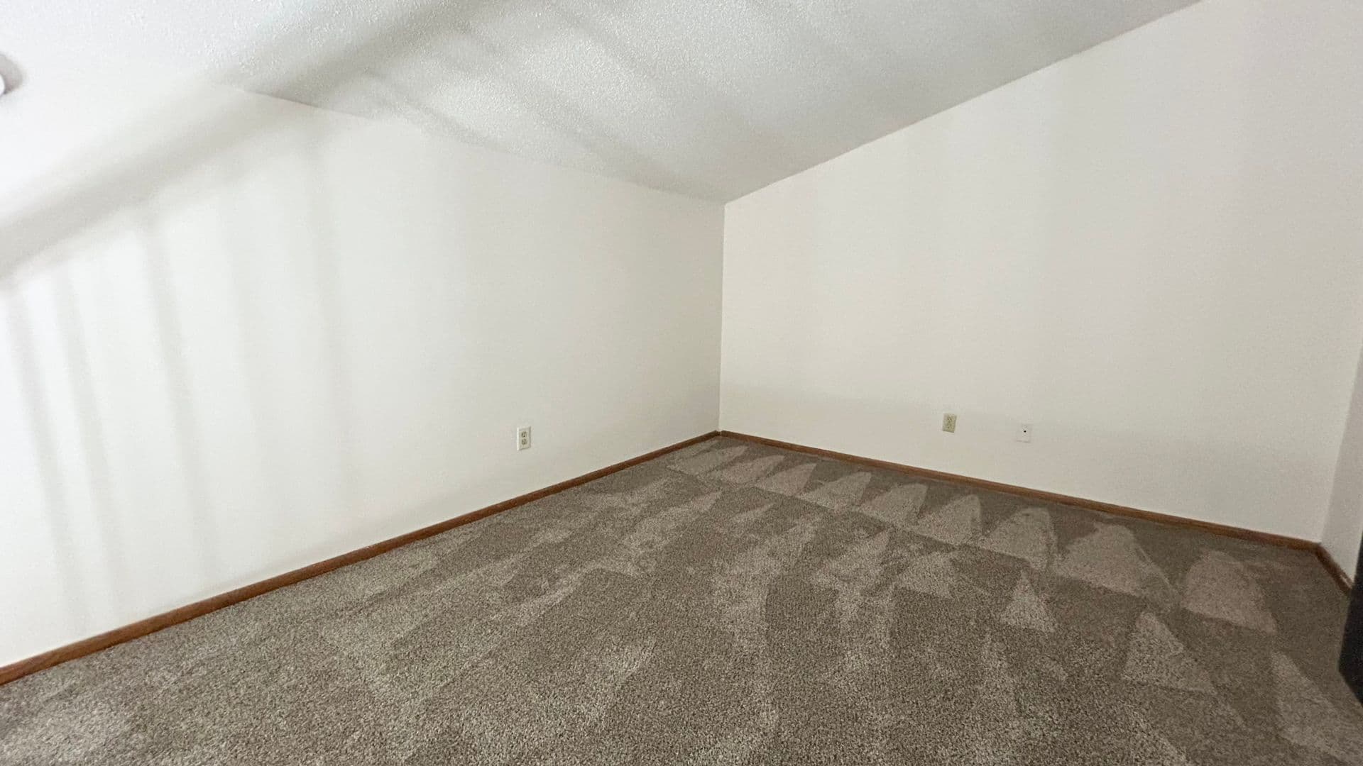 Fargo Apartment: 2542 Villa Dr S