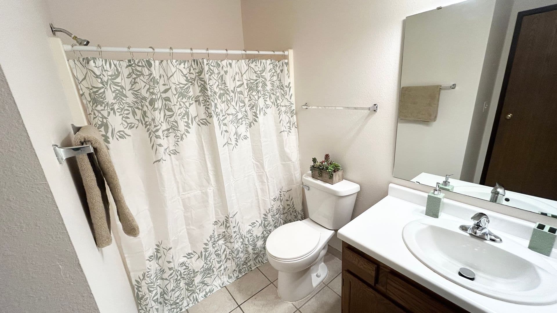 Fargo Apartment: 1414 35th Street South