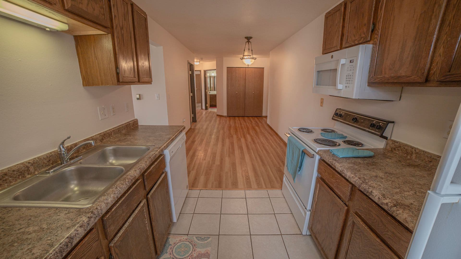 Fargo Apartment: 1414 35th Street South