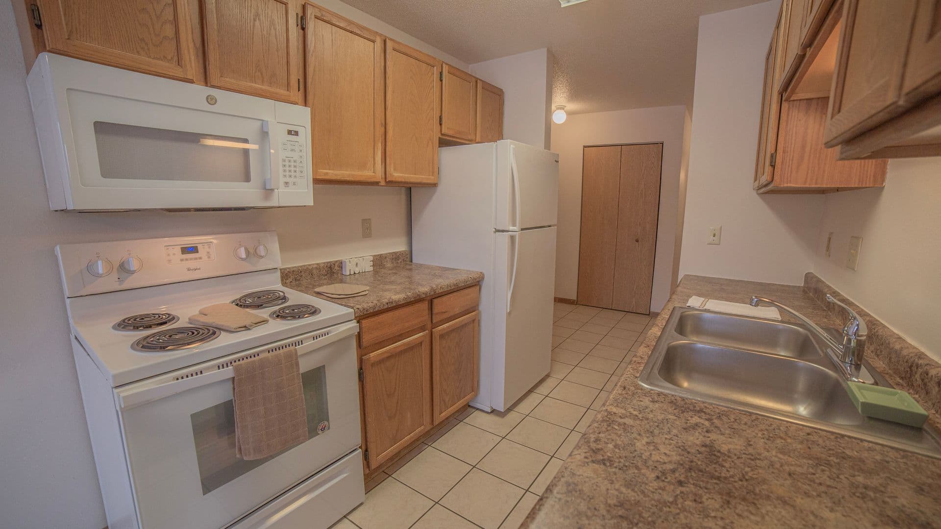 Fargo Apartment: 3100-3120 33rd St S