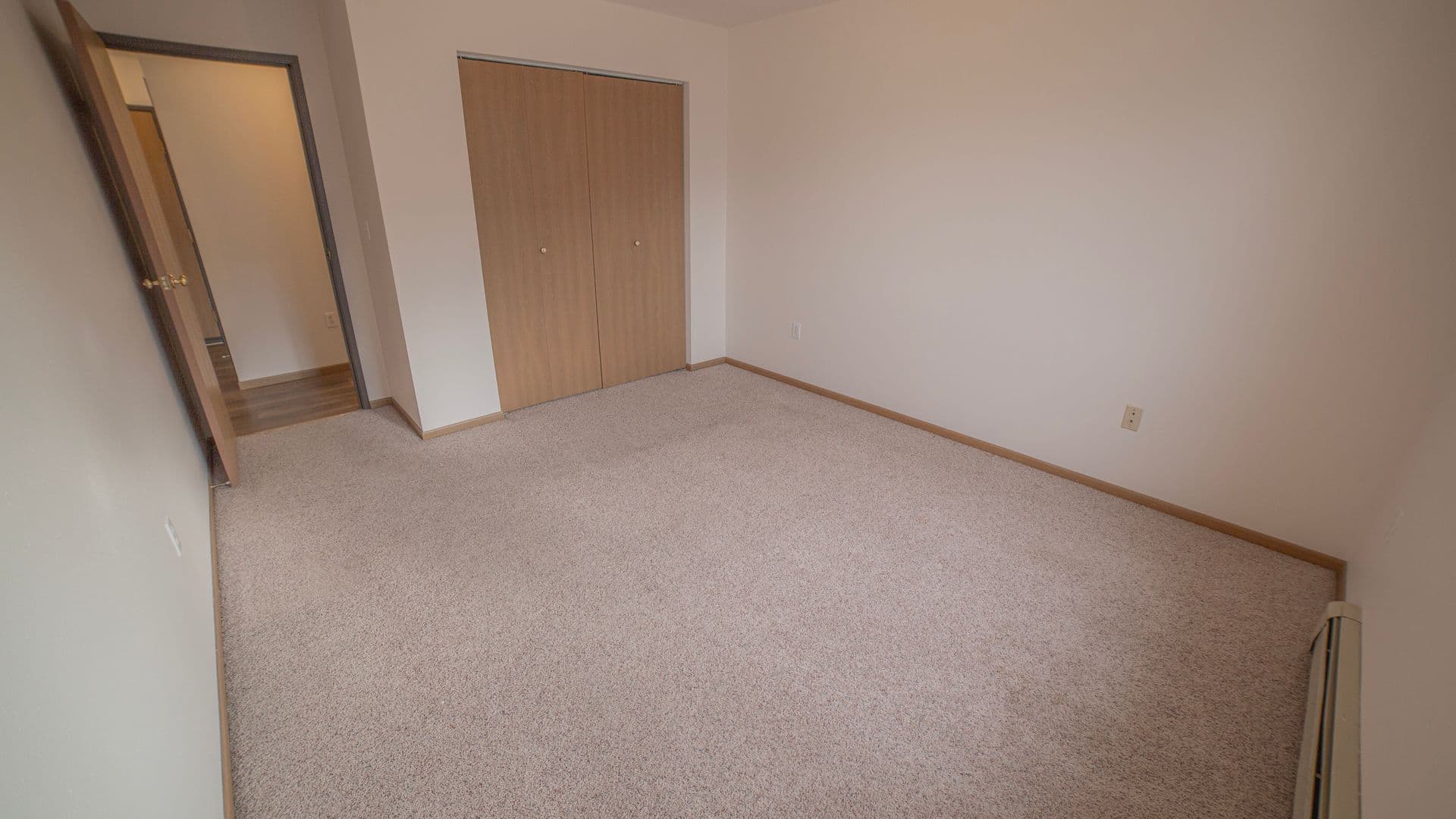 Fargo Apartment: 1414 35th Street South