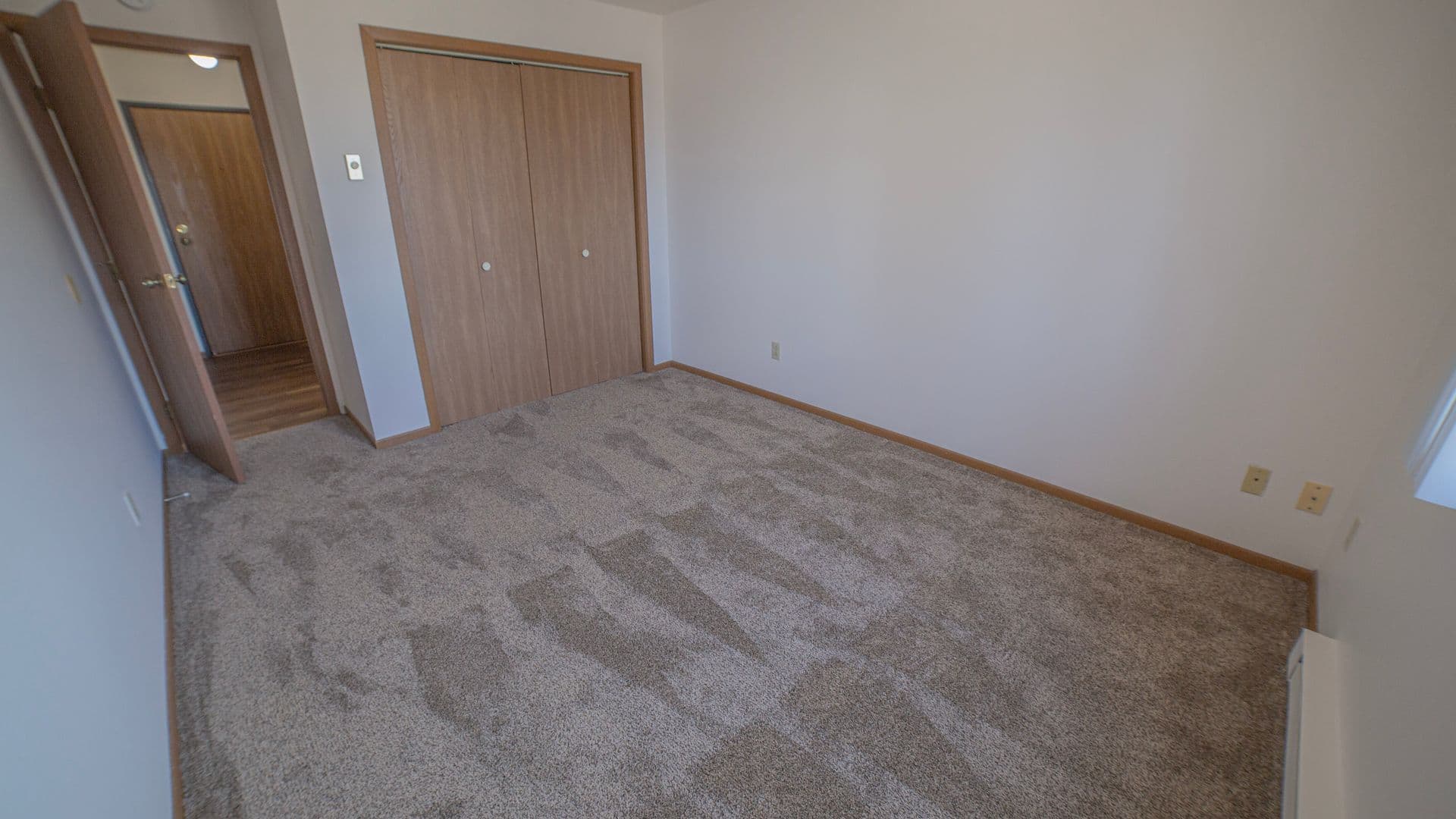Fargo Apartment: 4318-4416 9th Ave Circle SW