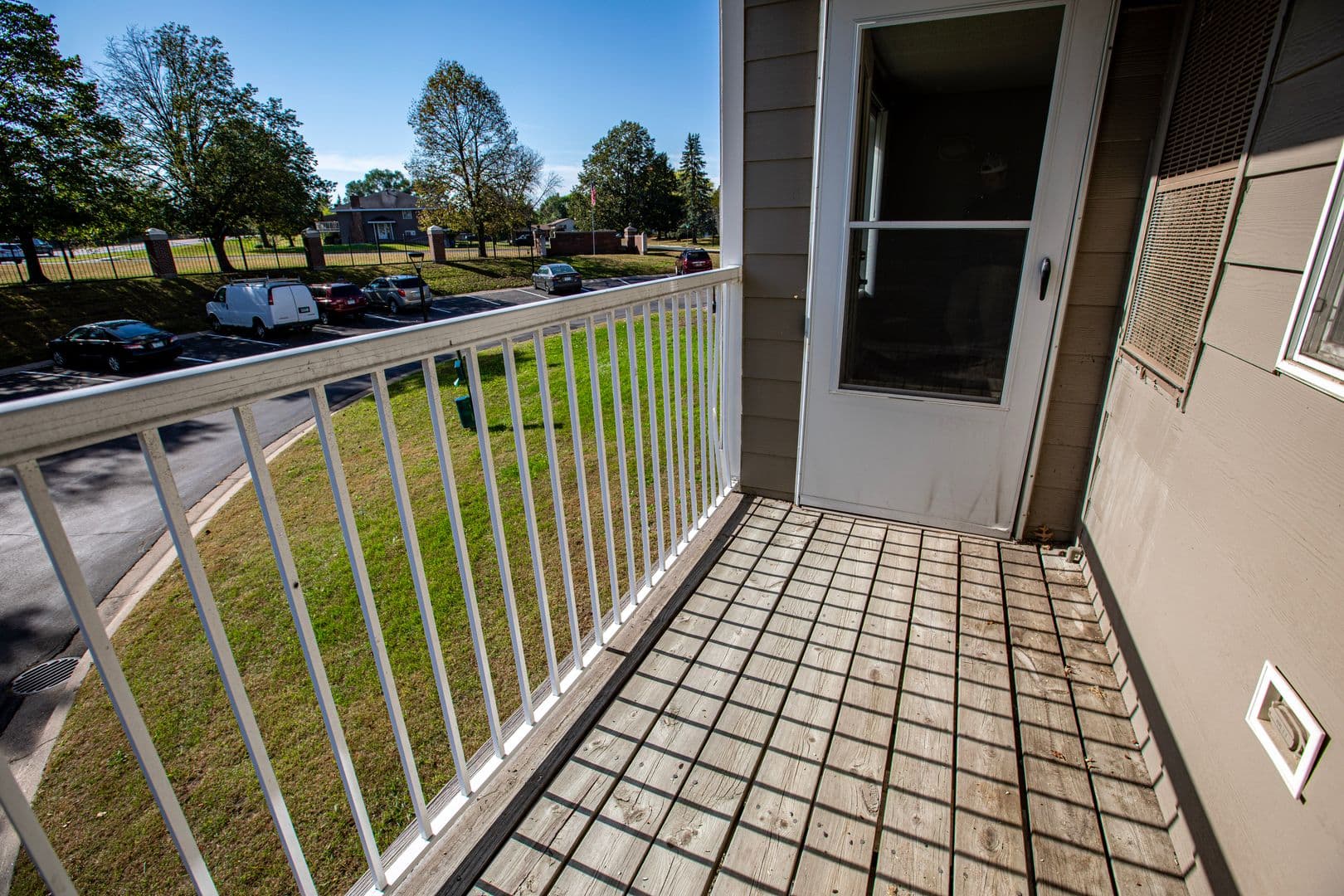Bloomington Apartment: 7300 Bristol Village Dr