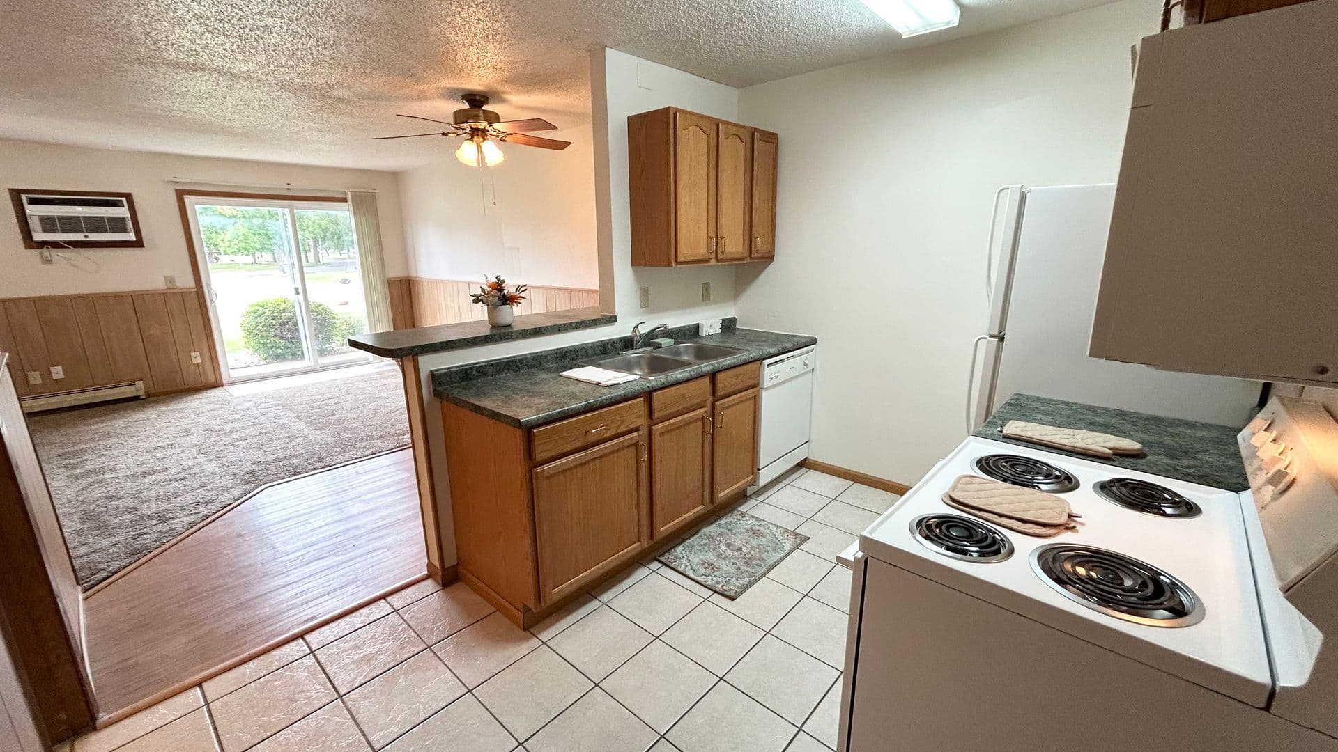 Fargo Apartment: 2542 Villa Dr S