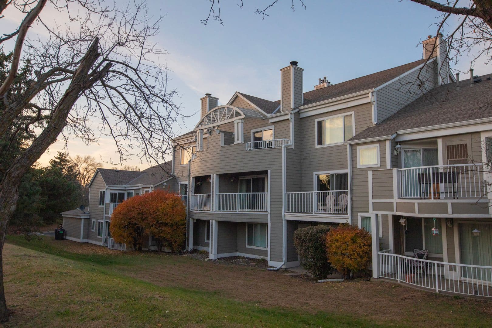 Bloomington Townhome: 7301 Bristol Village Dr