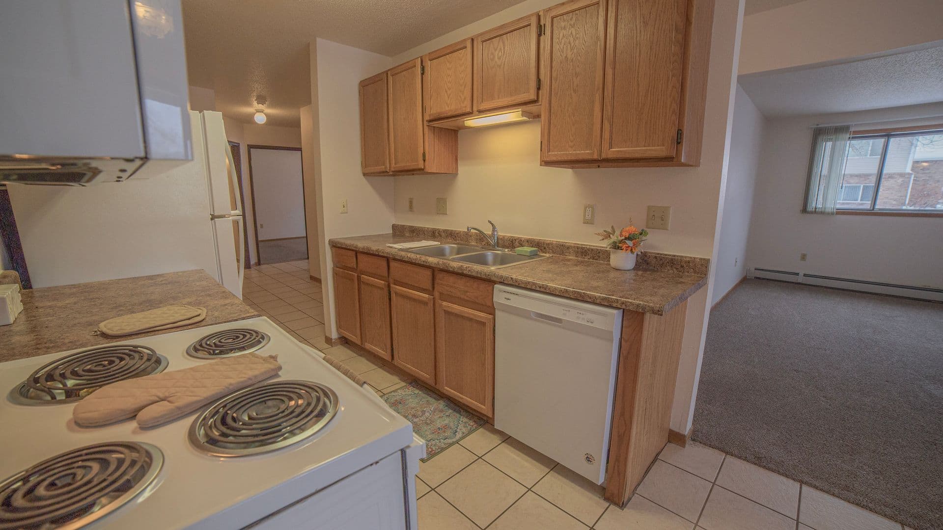 Fargo Apartment: 3100-3120 33rd St S