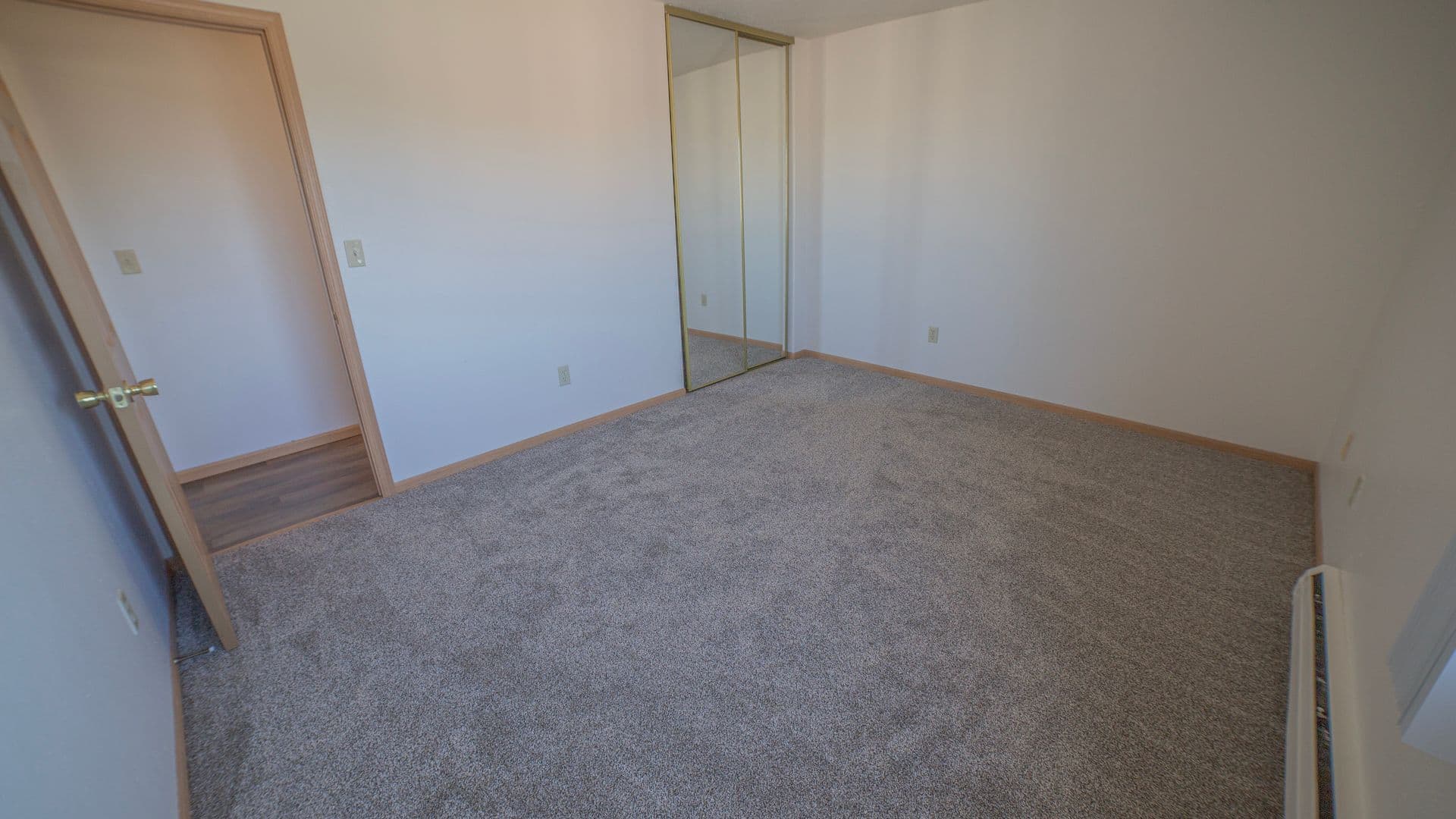 Fargo Apartment: 2542 Villa Dr S