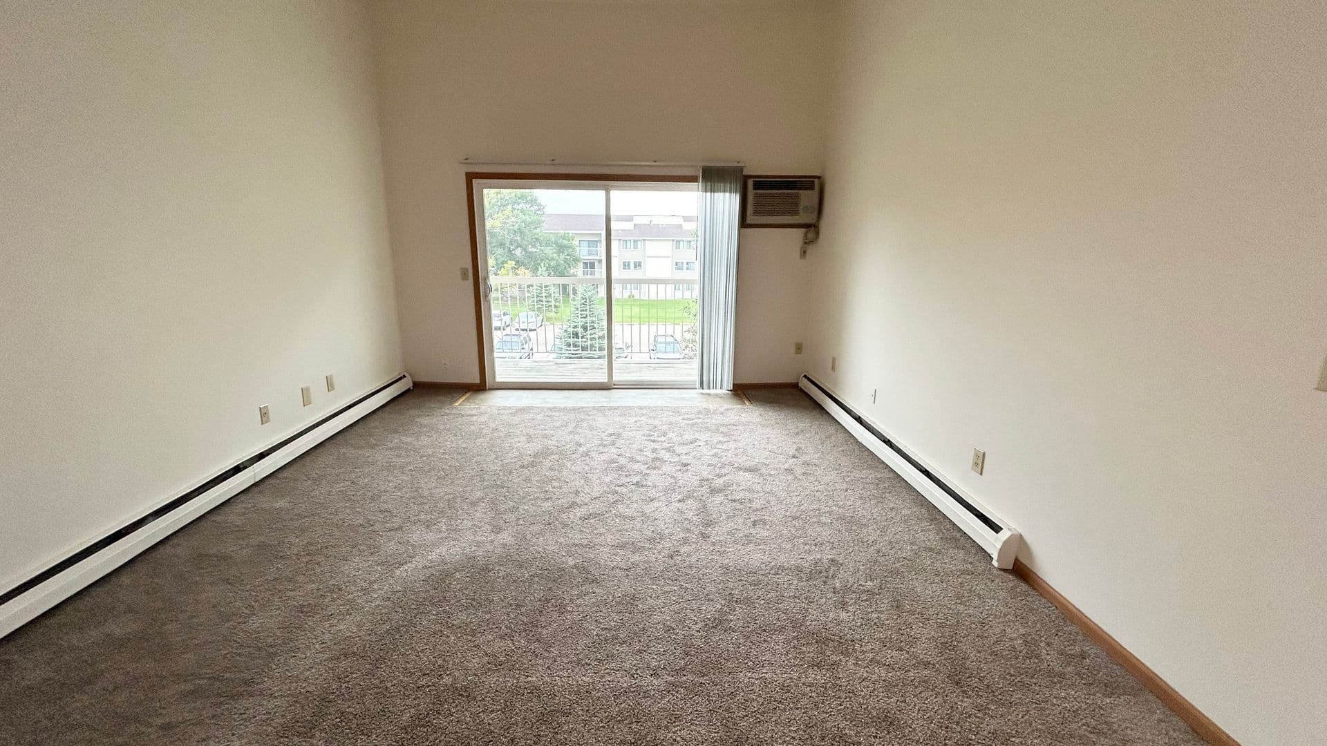 Fargo Apartment: 2542 Villa Dr S
