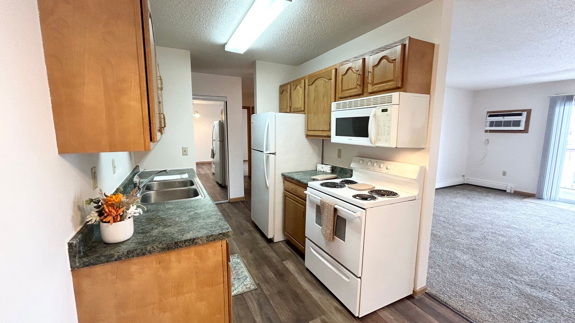 Fargo Apartment: 1717 40th St. SW