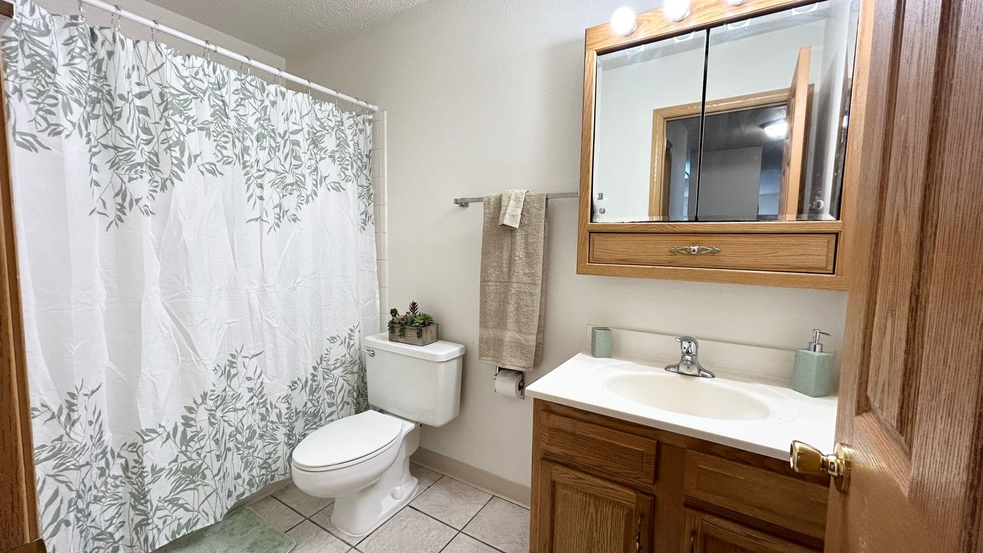 Fargo Apartment: 2542 Villa Dr S
