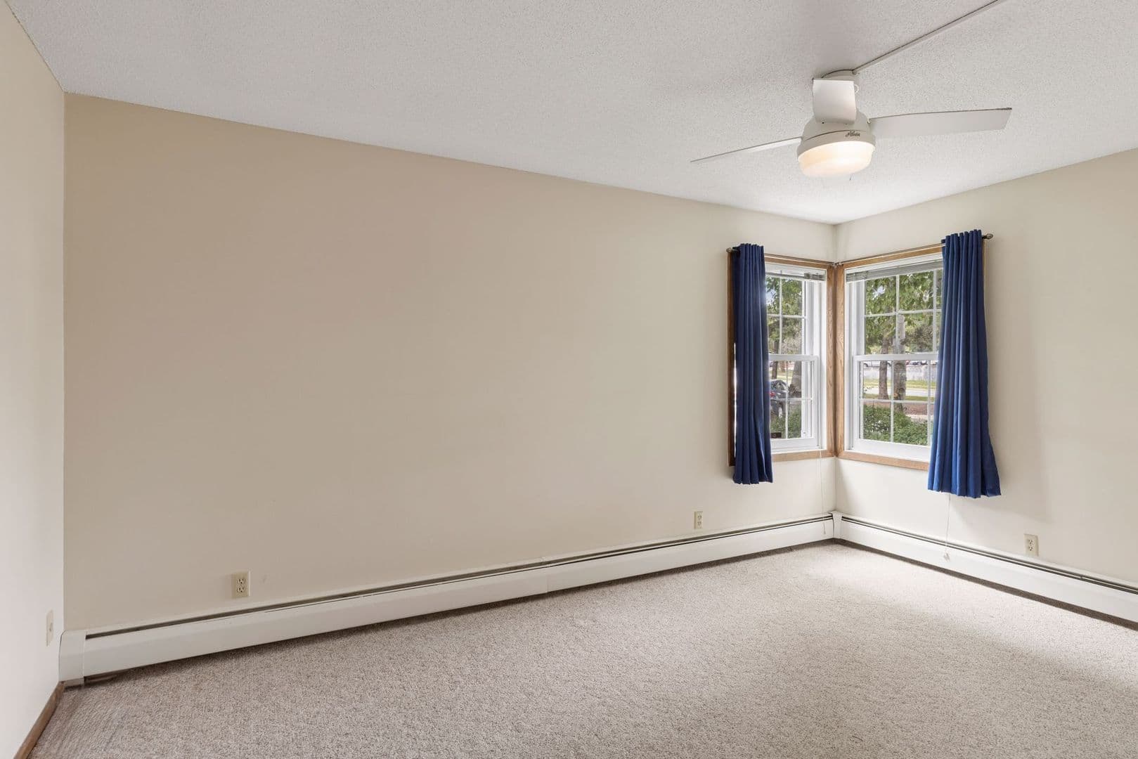 Excelsior Apartment: 603 Lake St