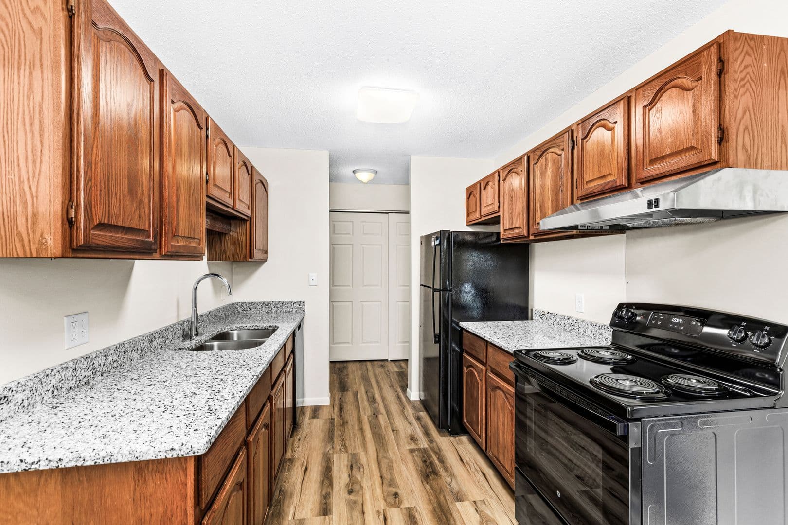 Duluth Apartment: 502 N. Oak Bend Dr