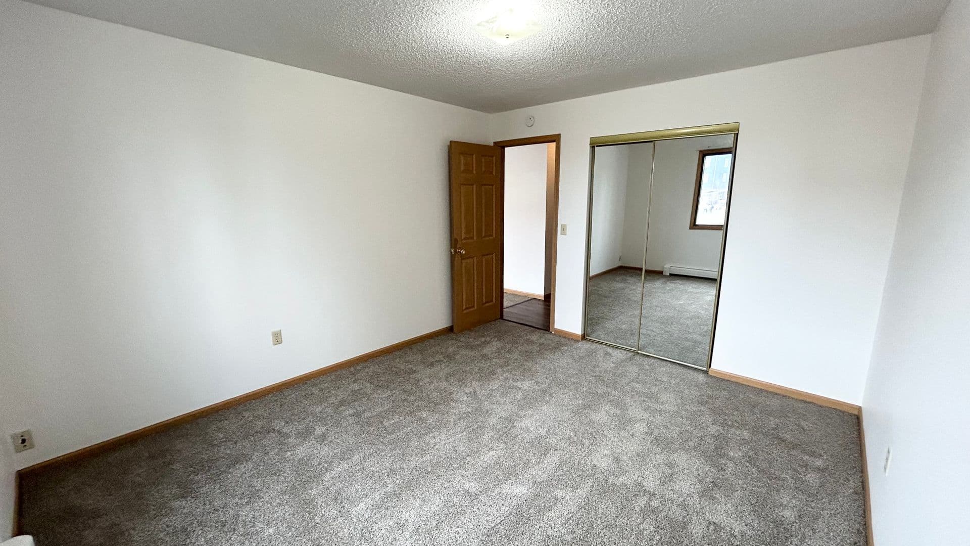 Fargo Apartment: 1717 40th St. SW