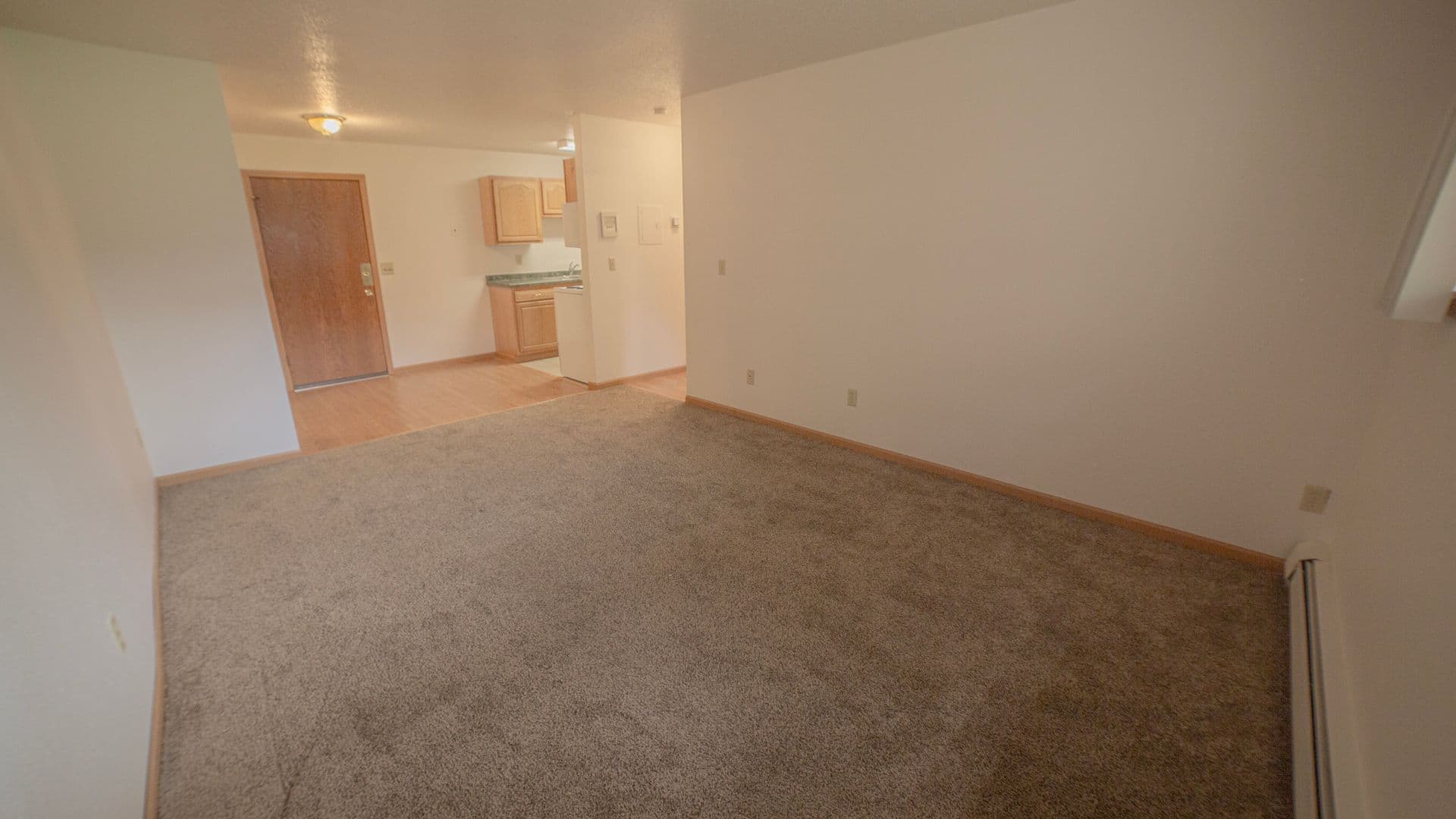 Fargo Apartment: 1342-1350 N. Broadway