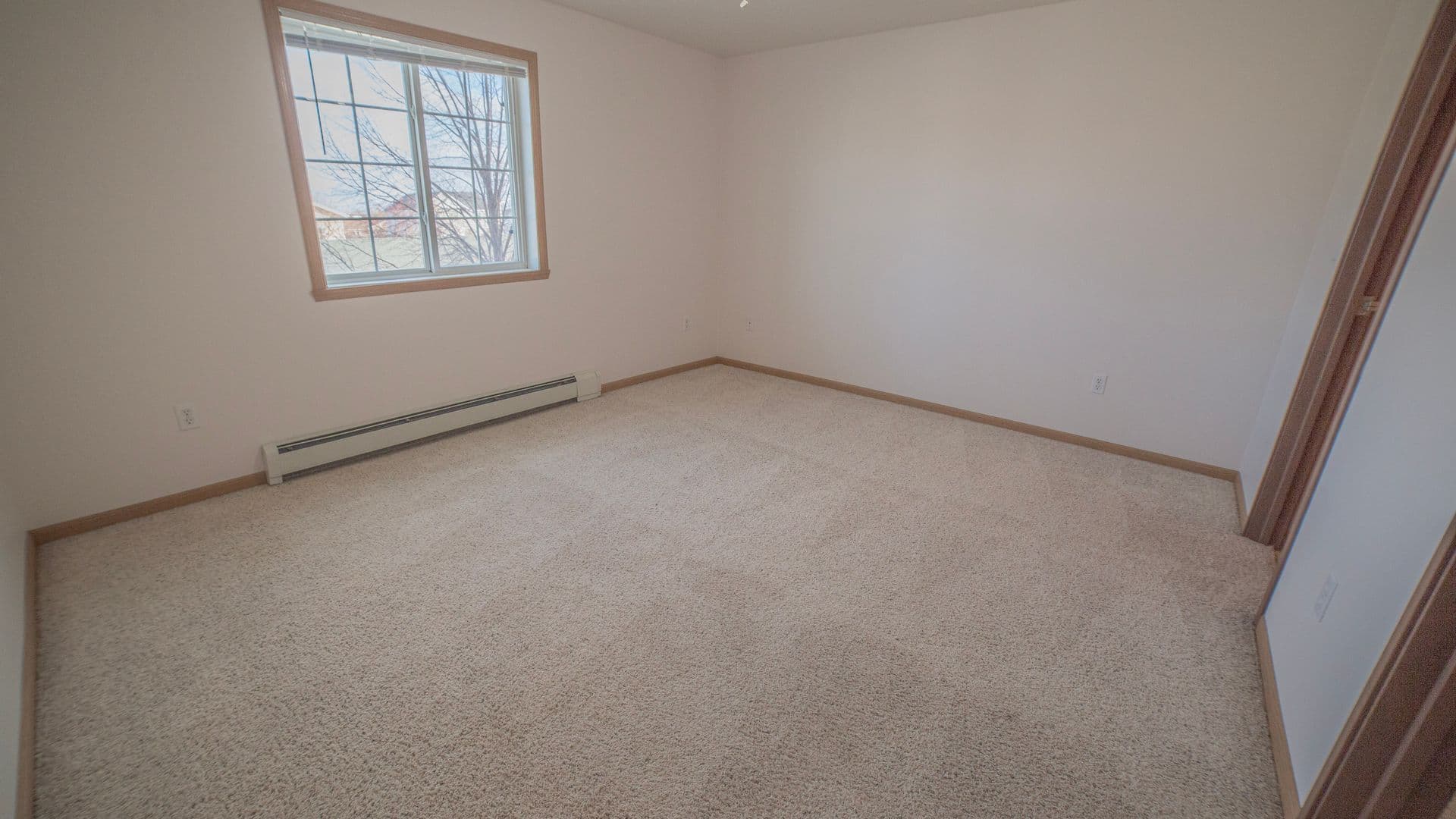 Moorhead Apartment: 800-810 41st Ave South