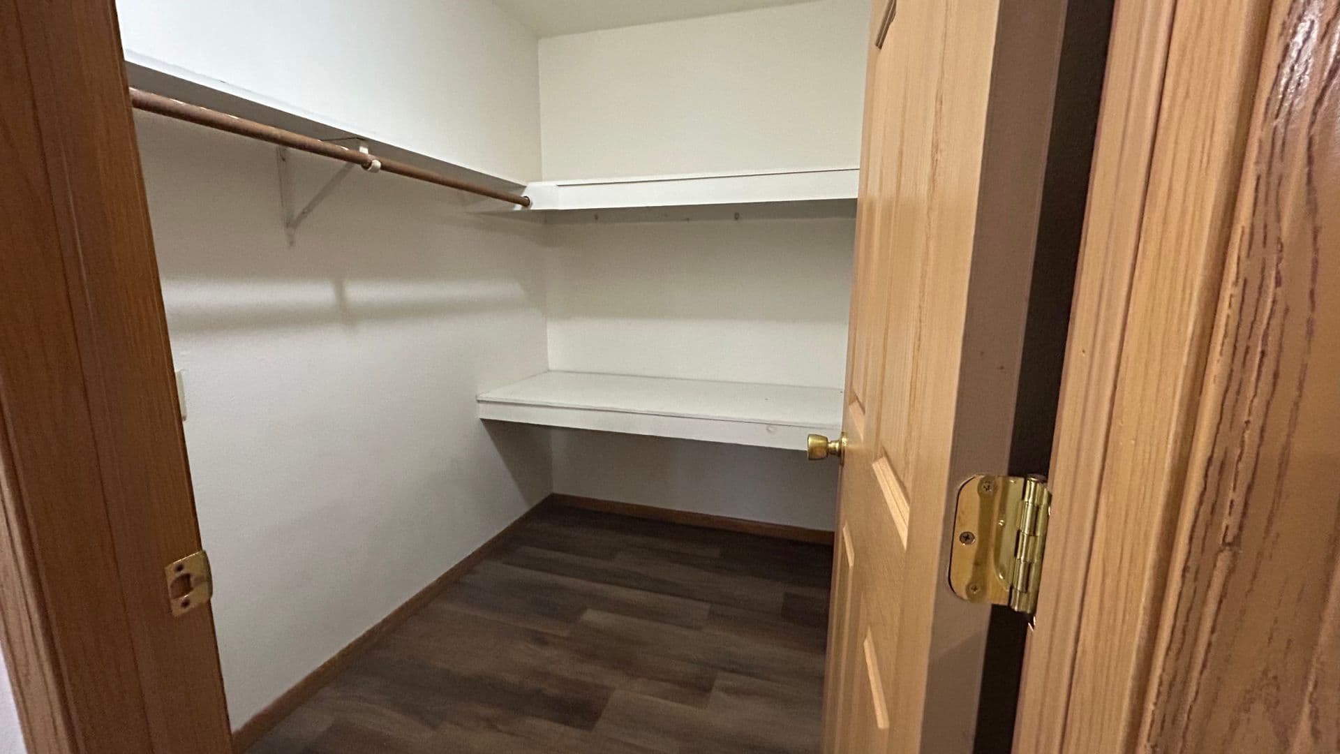 Fargo Apartment: 2542 Villa Dr S