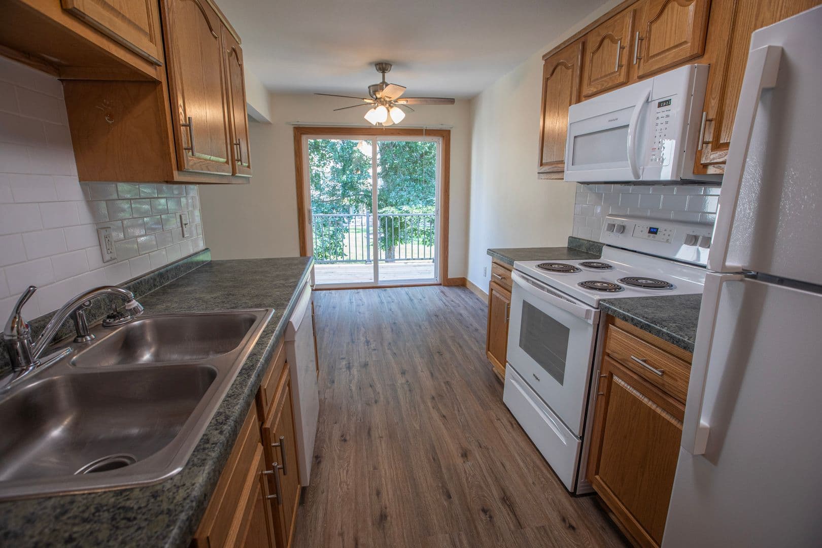 Bloomington Apartment: 1955 Old Shakopee Road