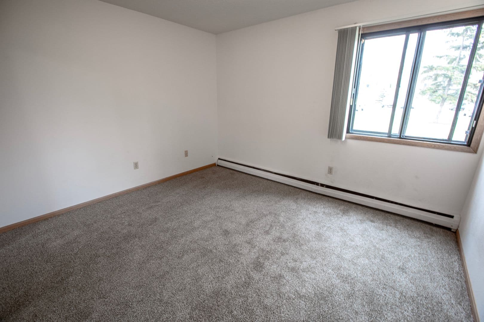 Fargo Apartment: 2542 Villa Dr S