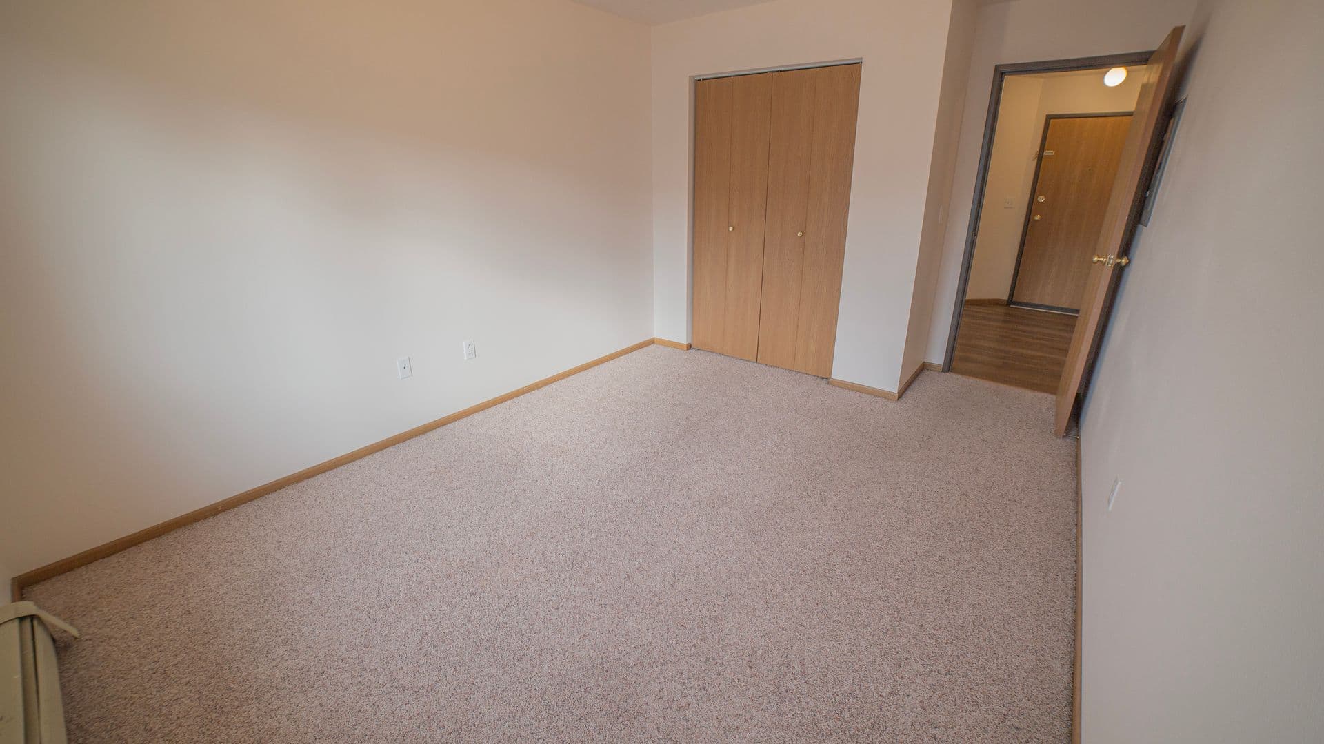 Fargo Apartment: 1414 35th Street South
