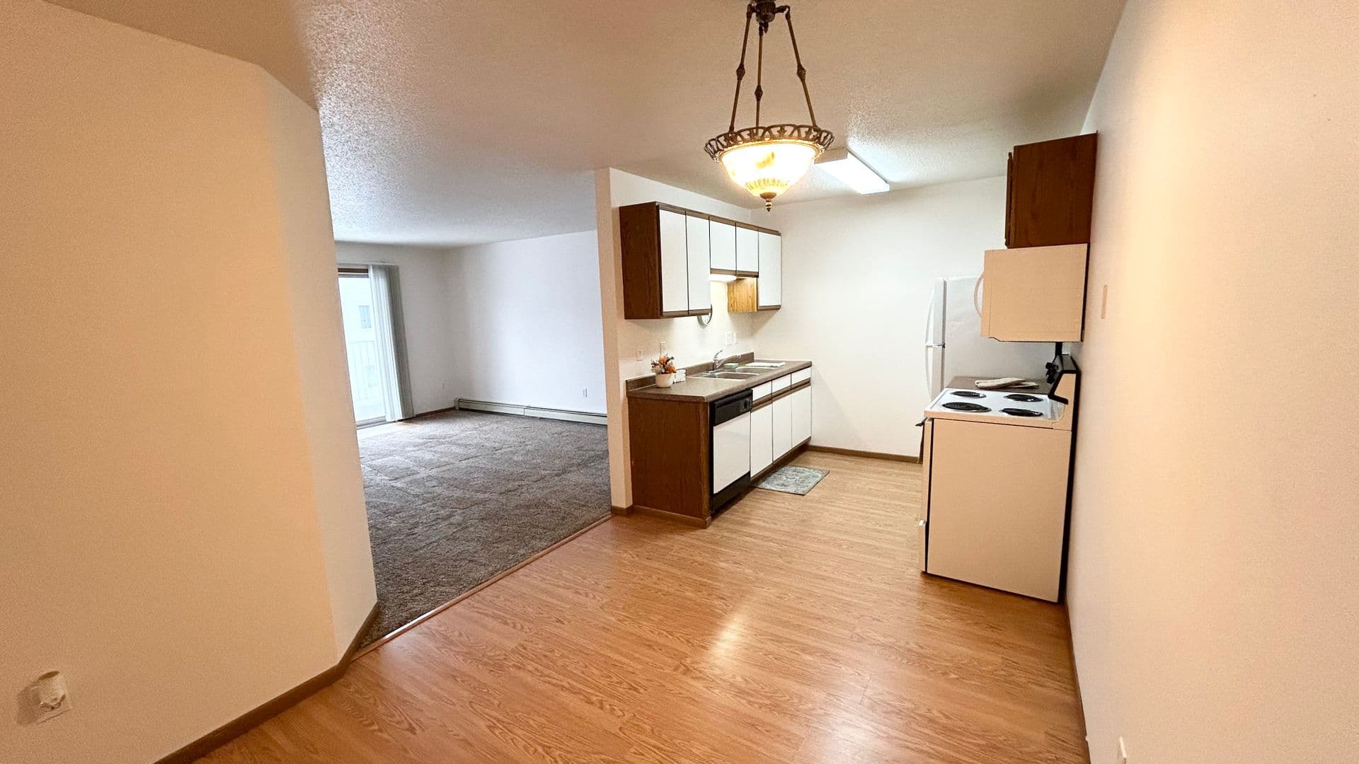 Fargo Apartment: 1414 35th Street South