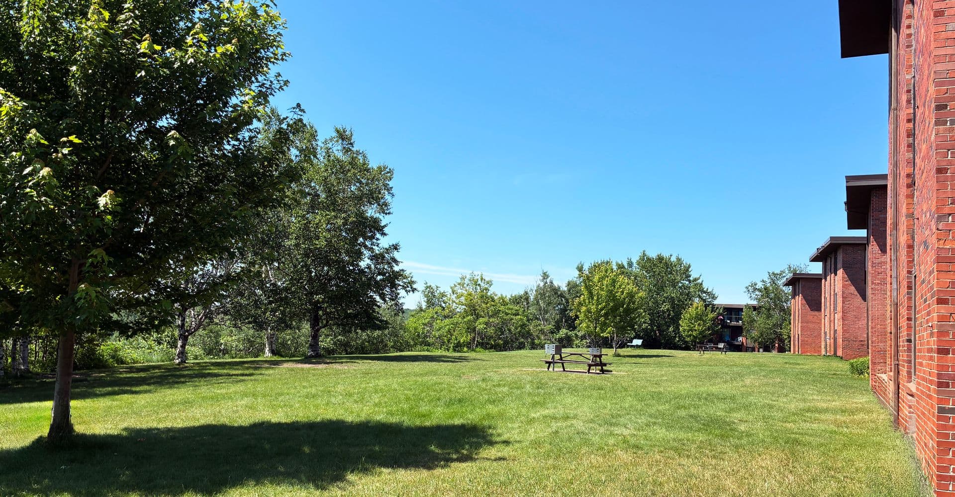 Duluth Apartment: 502 N. Oak Bend Dr