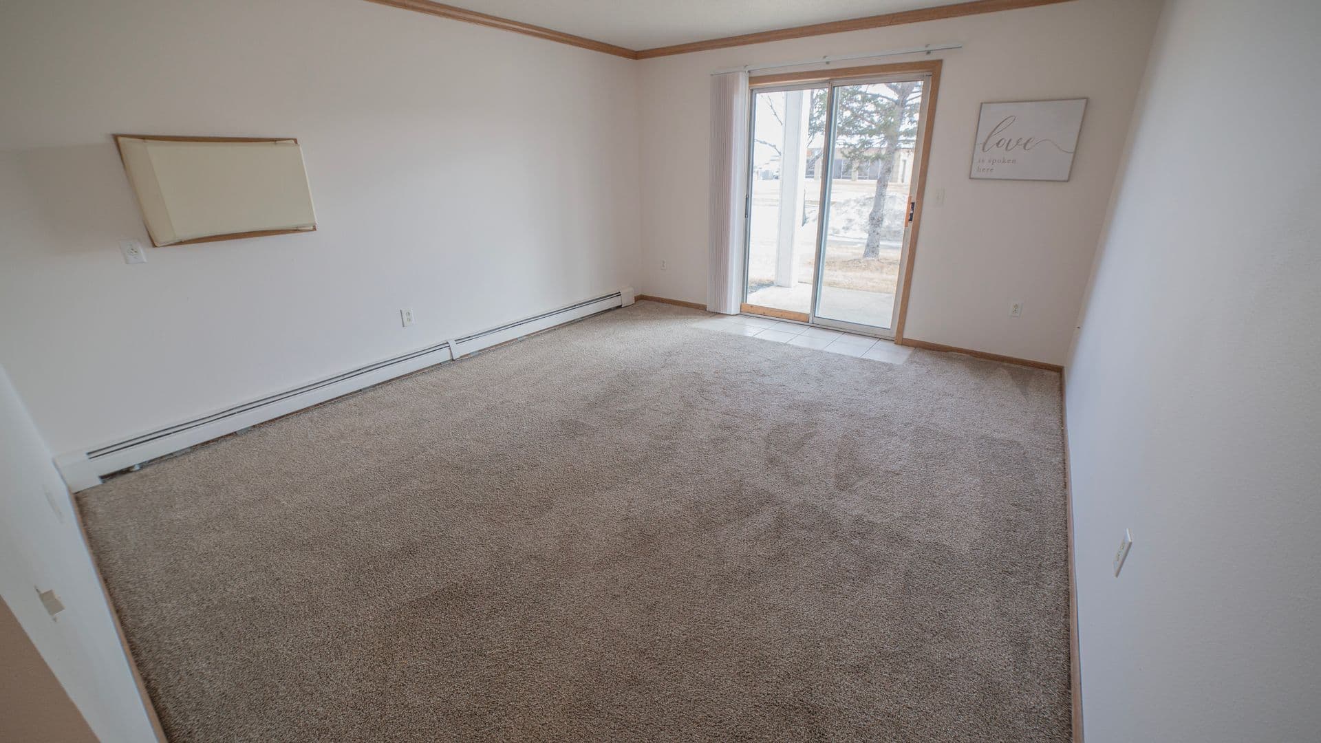 Fargo Apartment: 1414 35th Street South