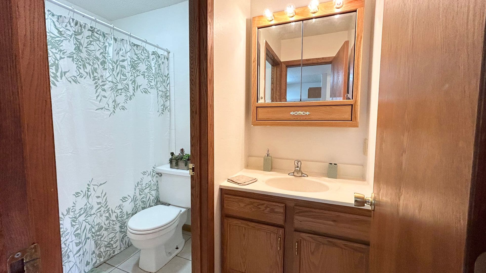 Fargo Apartment: 2542 Villa Dr S