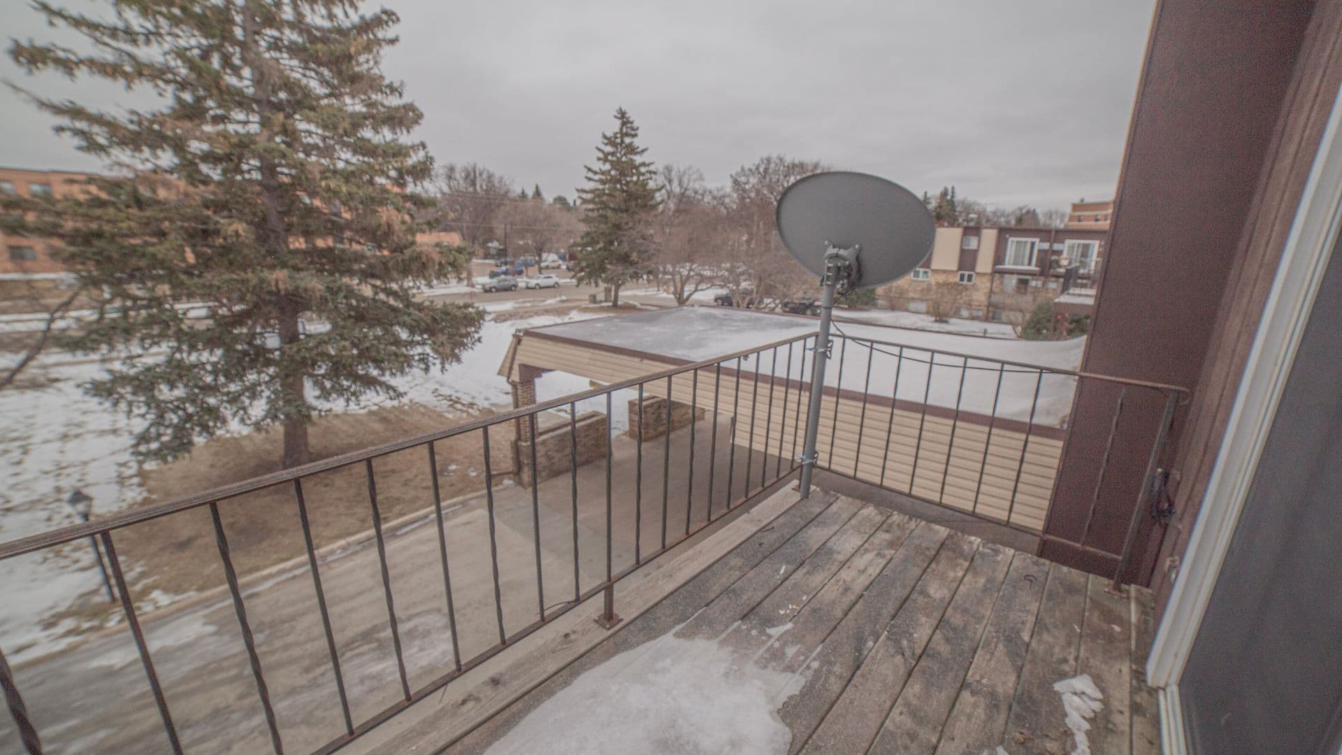 Fargo Apartment: 1342-1350 N. Broadway